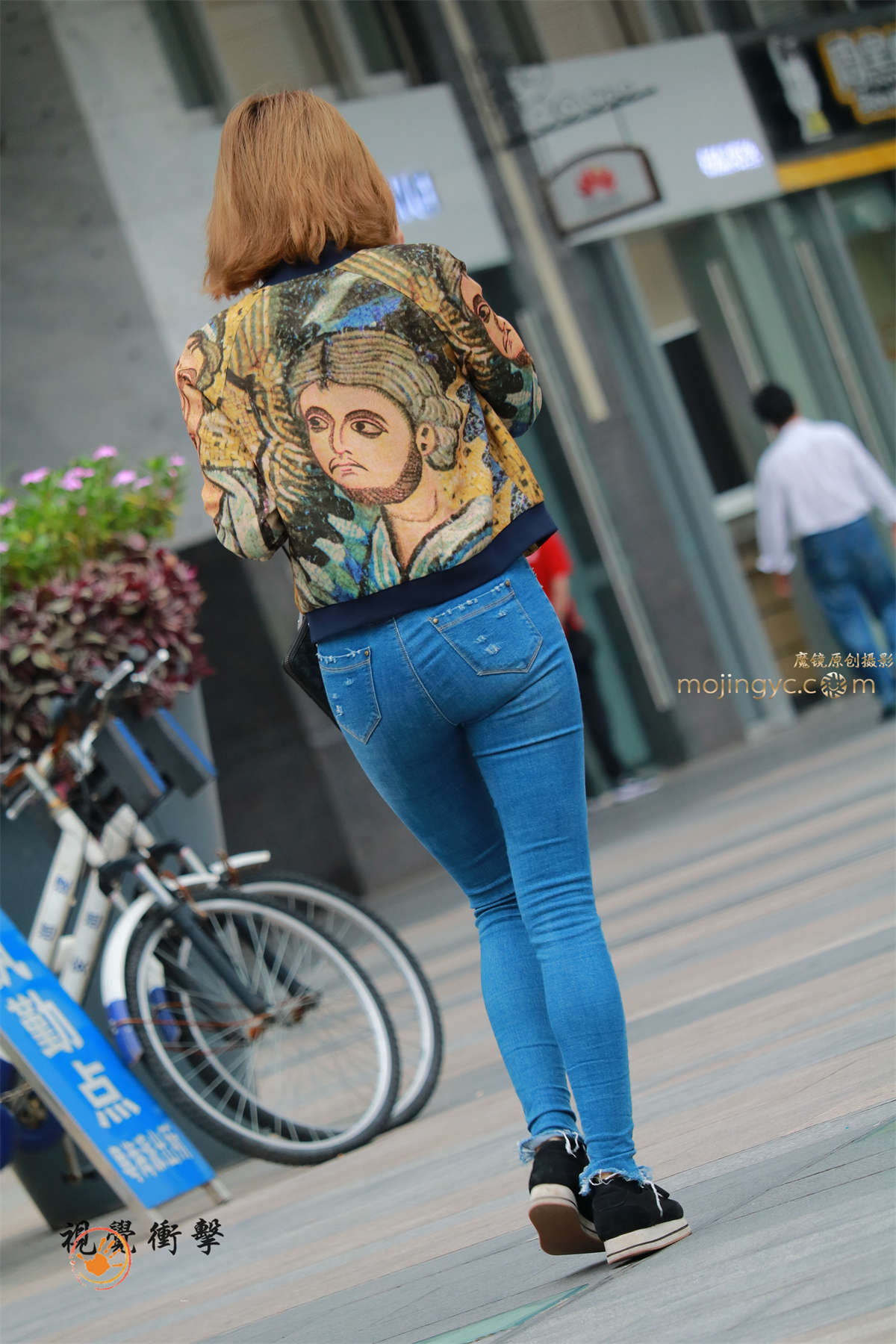 图片[2]-黄头发 深蓝色紧牛仔裤 【14p-日更街拍