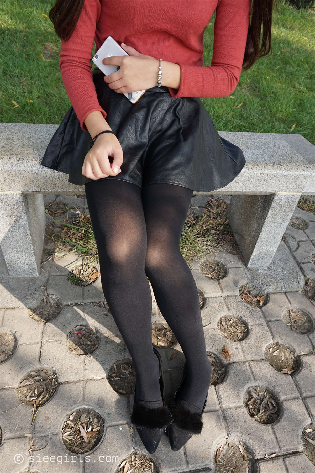 SIEE丝意新刊 NO.013 鱼鱼 春天游玩-日更街拍