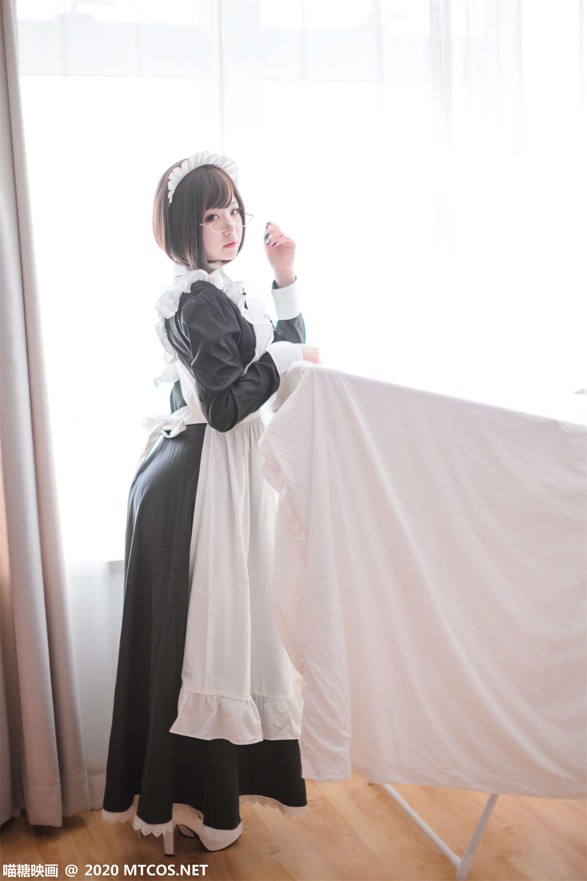 喵糖映画 VOL.212 家有女仆-日更街拍