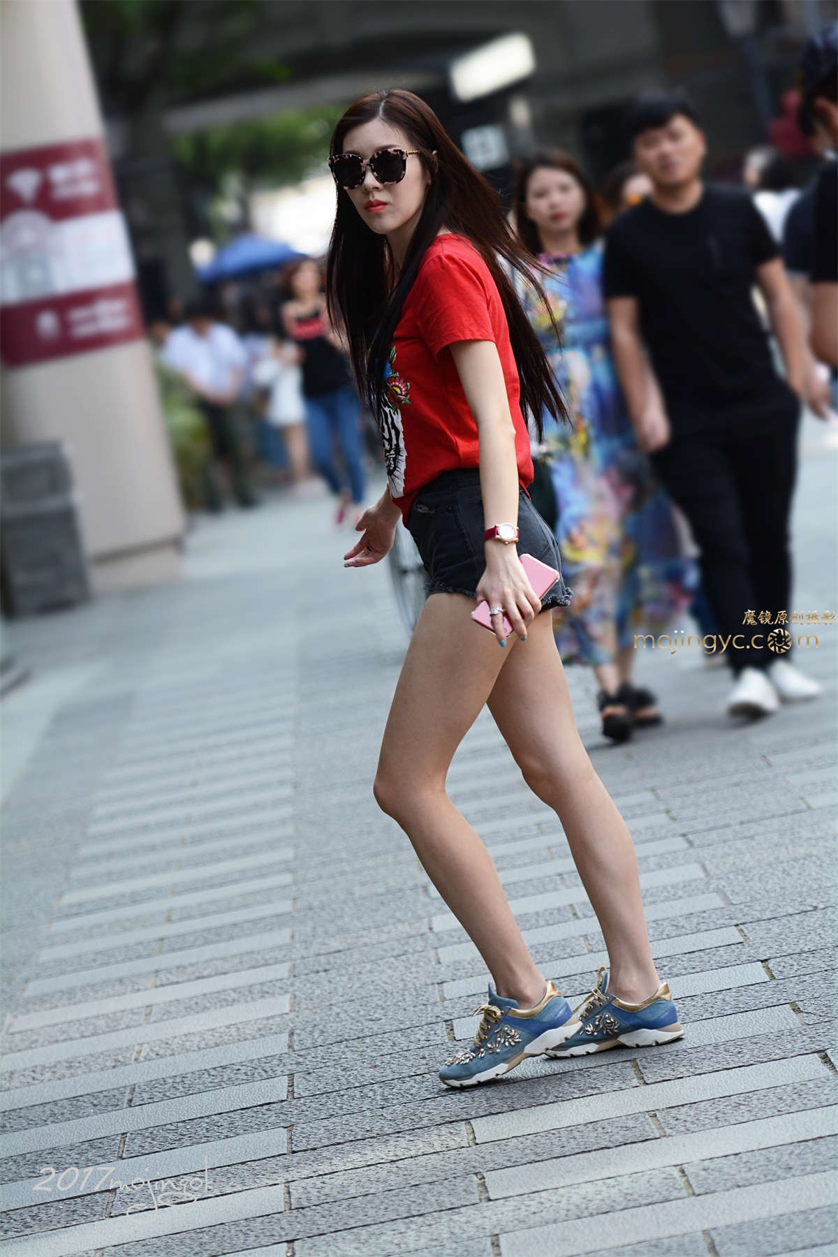 咔喳赛26 宽松了，露内了 1-日更街拍