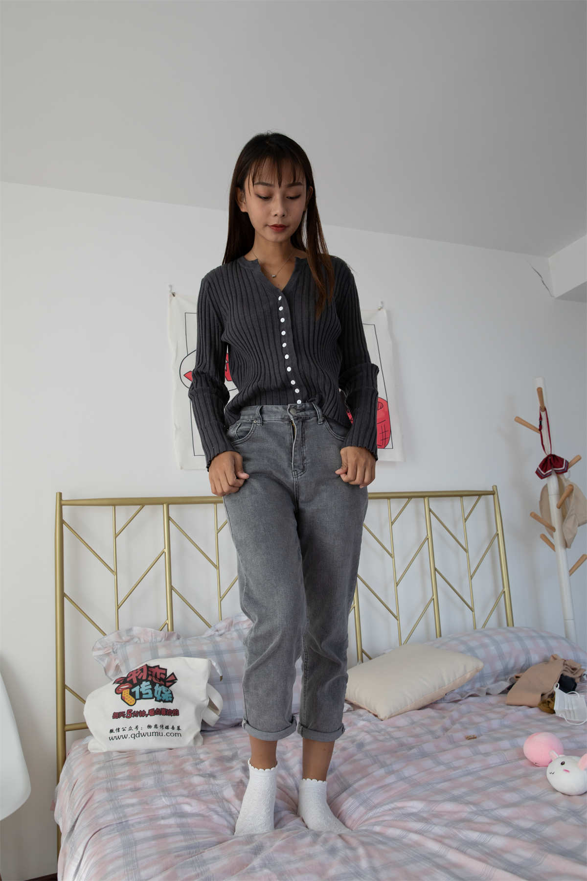 物恋传媒 NO.719期 岚岚-烟雨花-日更街拍