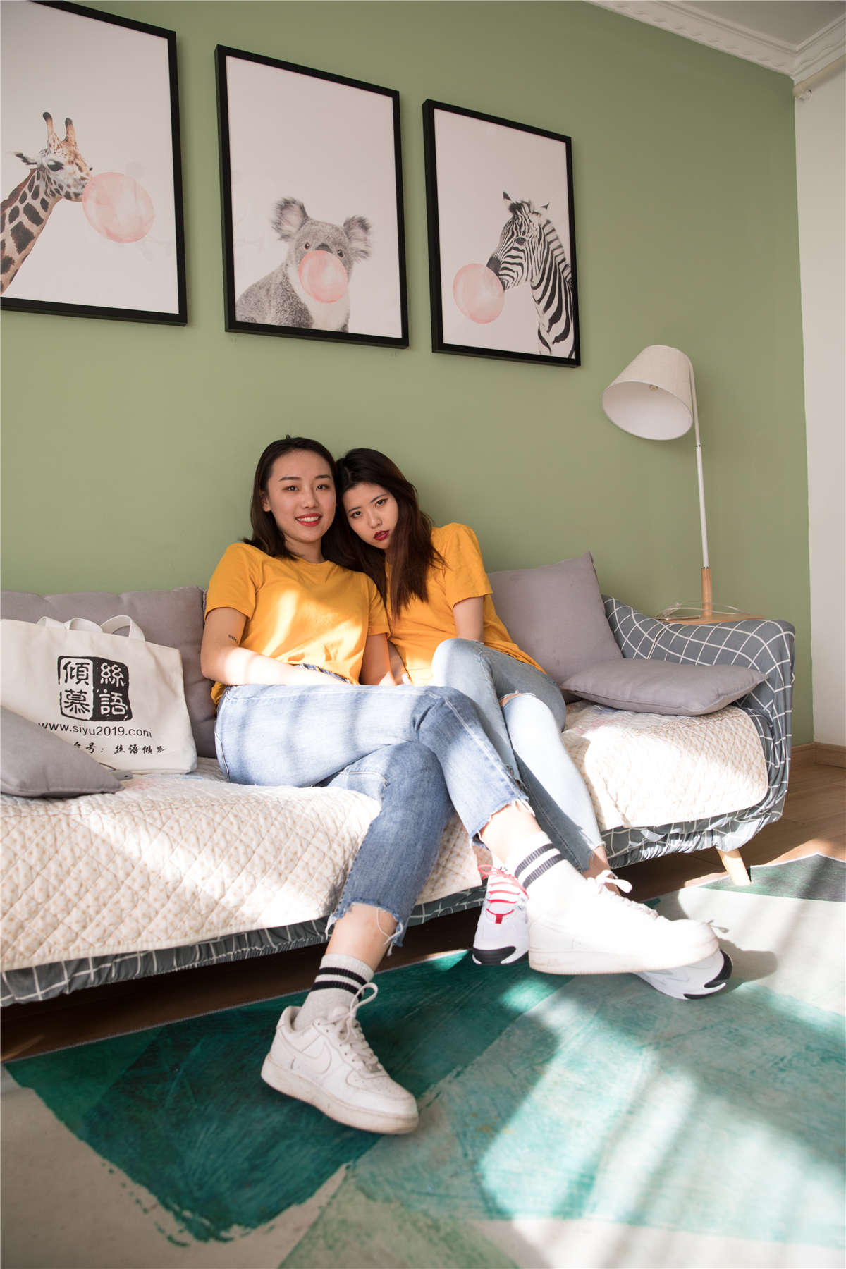 图片[2]-物恋传媒353期：闺蜜-芒果椰香-日更街拍