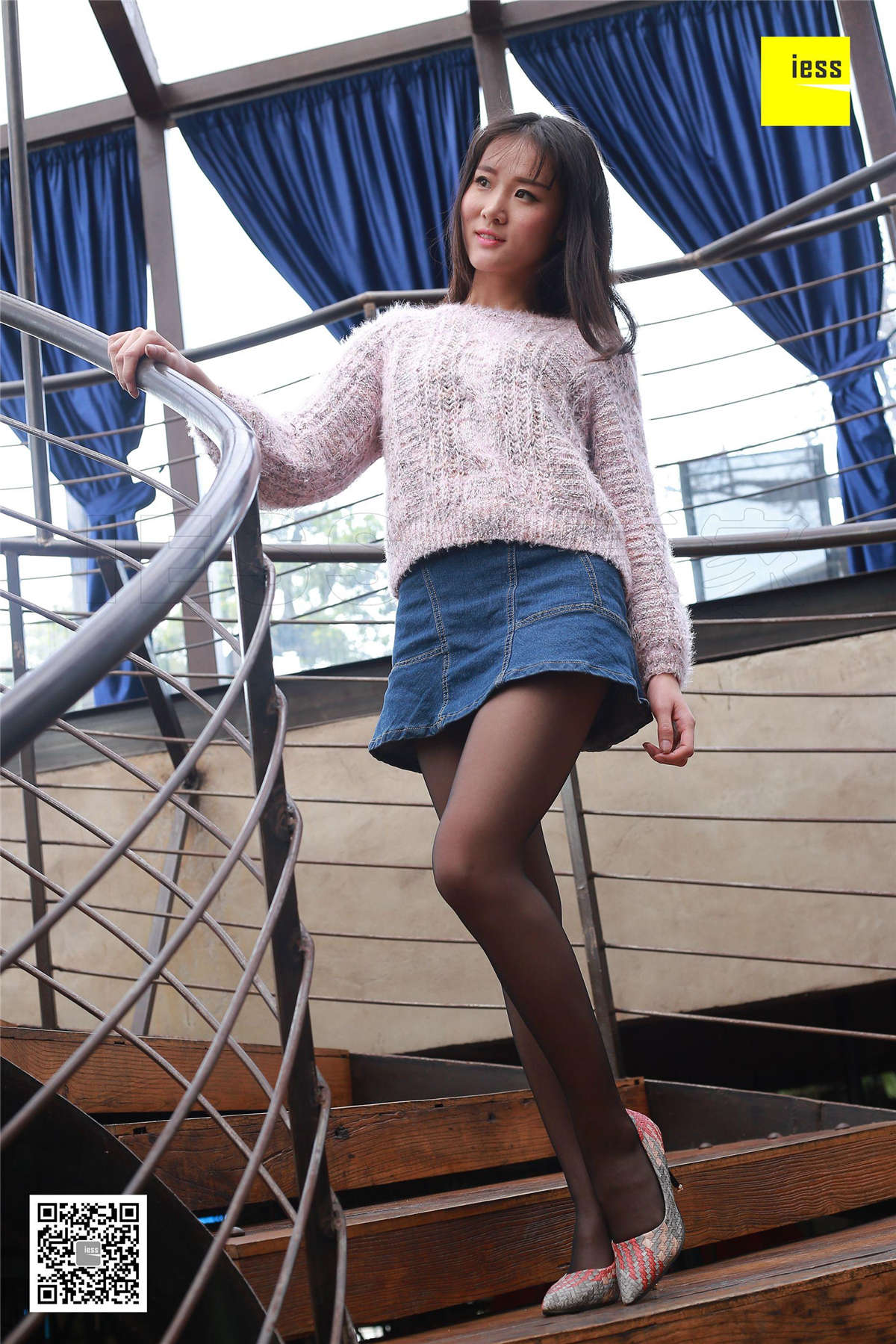 图片[2]-IESS异思趣向 丝享家178期：黑丝与彩色编织高跟Julia-日更街拍