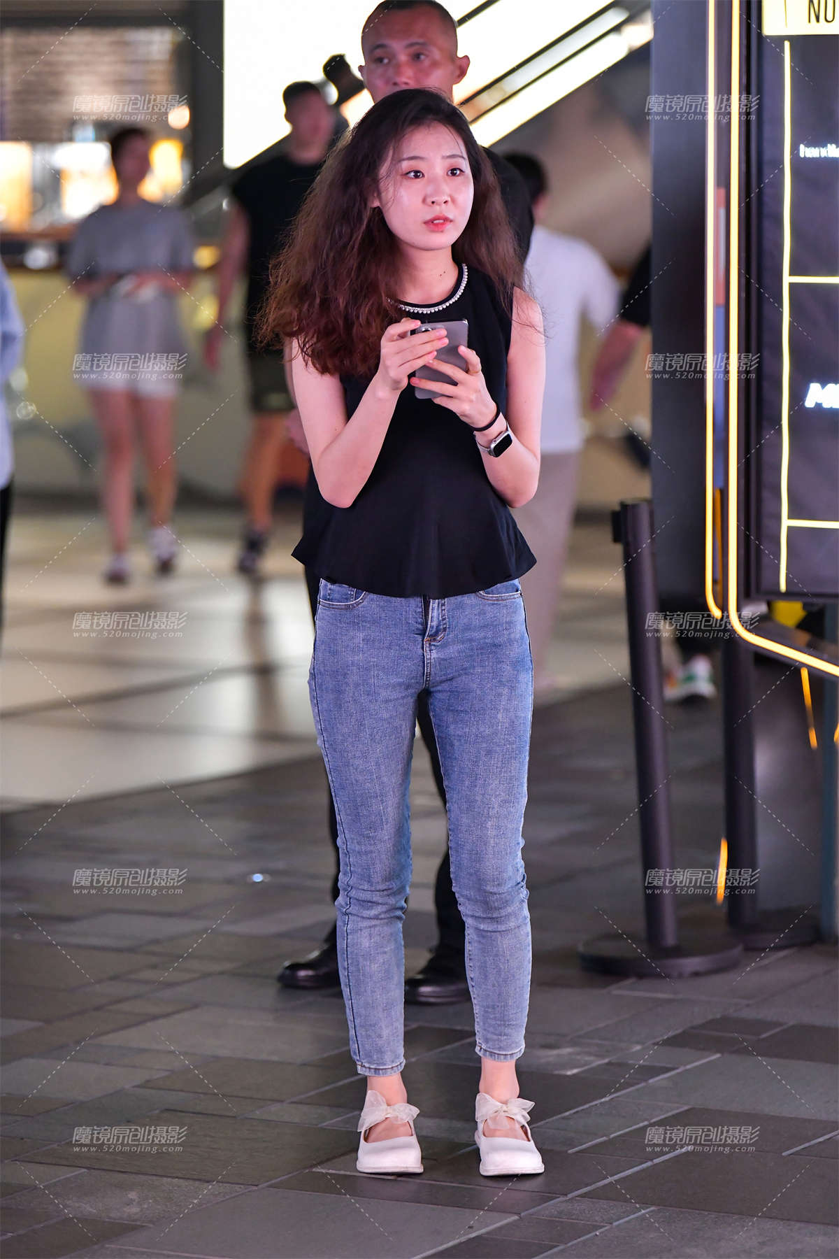 图片[2]-★苗条牛仔裤美女-日更街拍