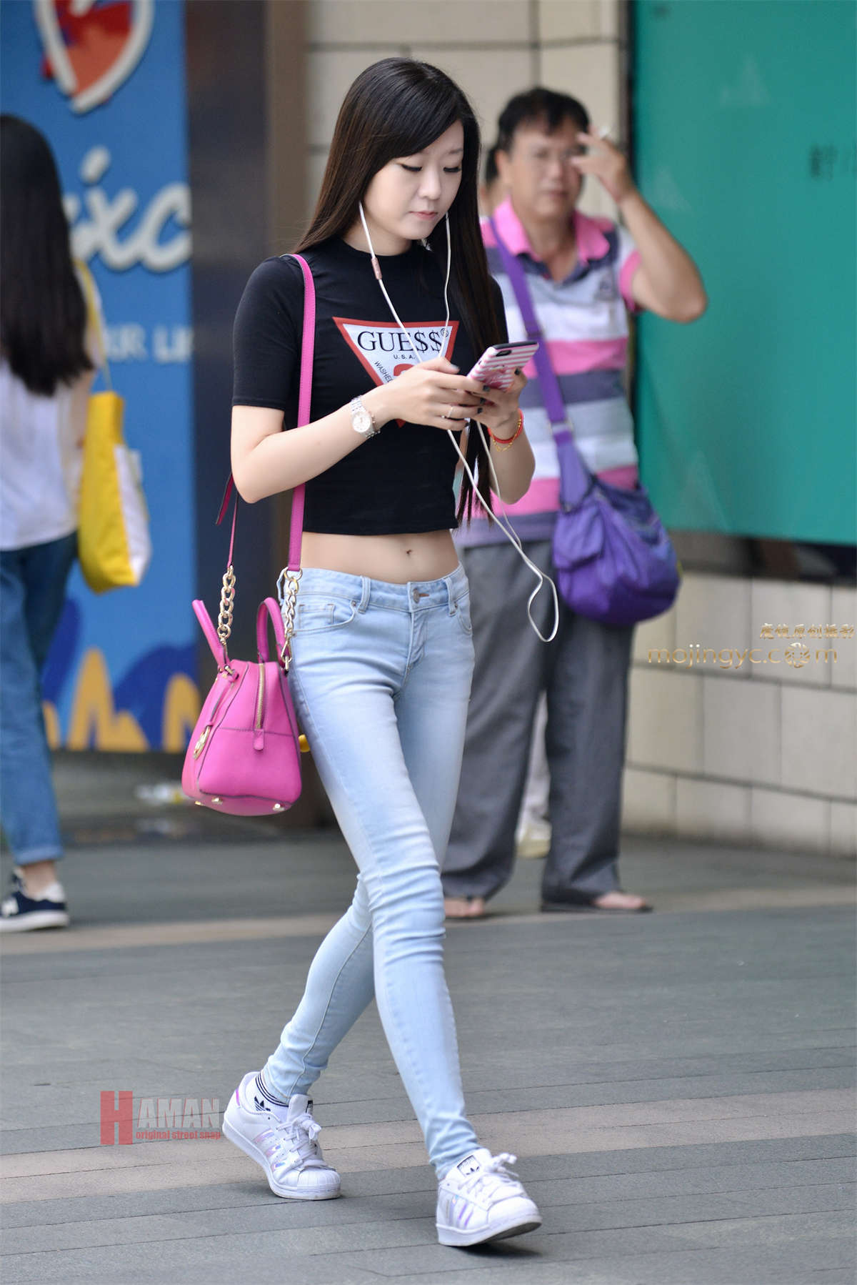 远射篇——牛仔裤Z街拍-日更街拍