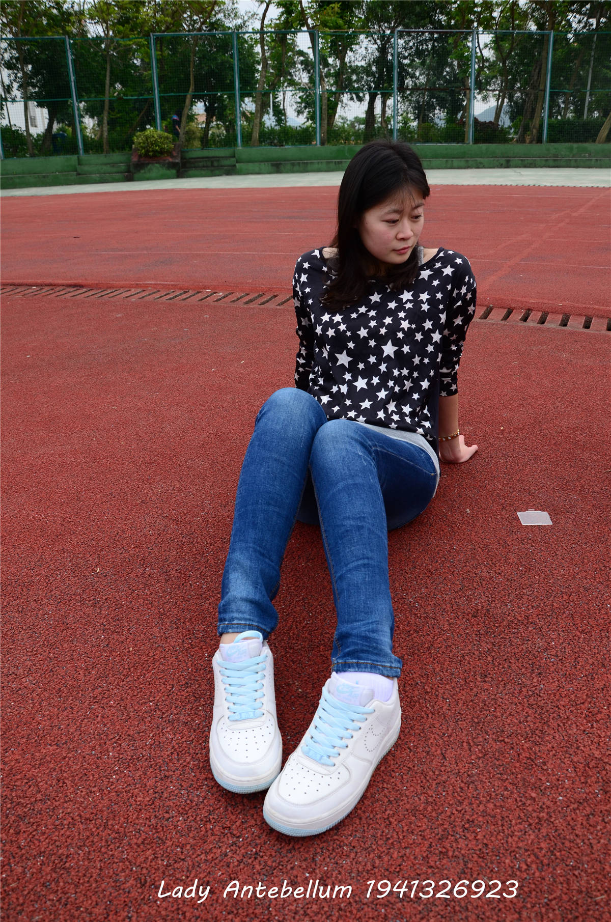 图片[2]-[战前女神] 美腿棉袜女神级摄影套图 011-日更街拍