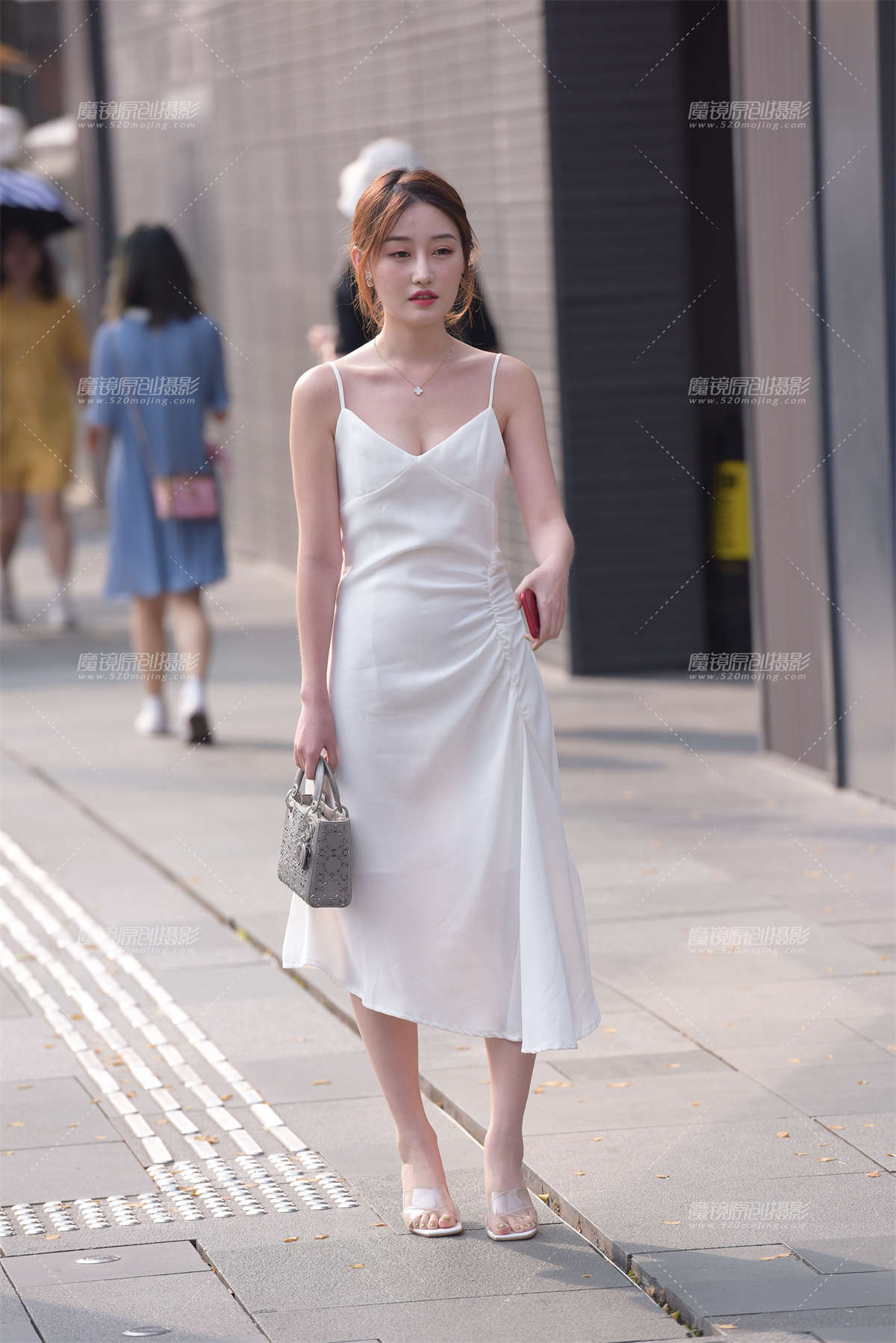 【慕容笙赛贴】清纯洁白的美女-日更街拍