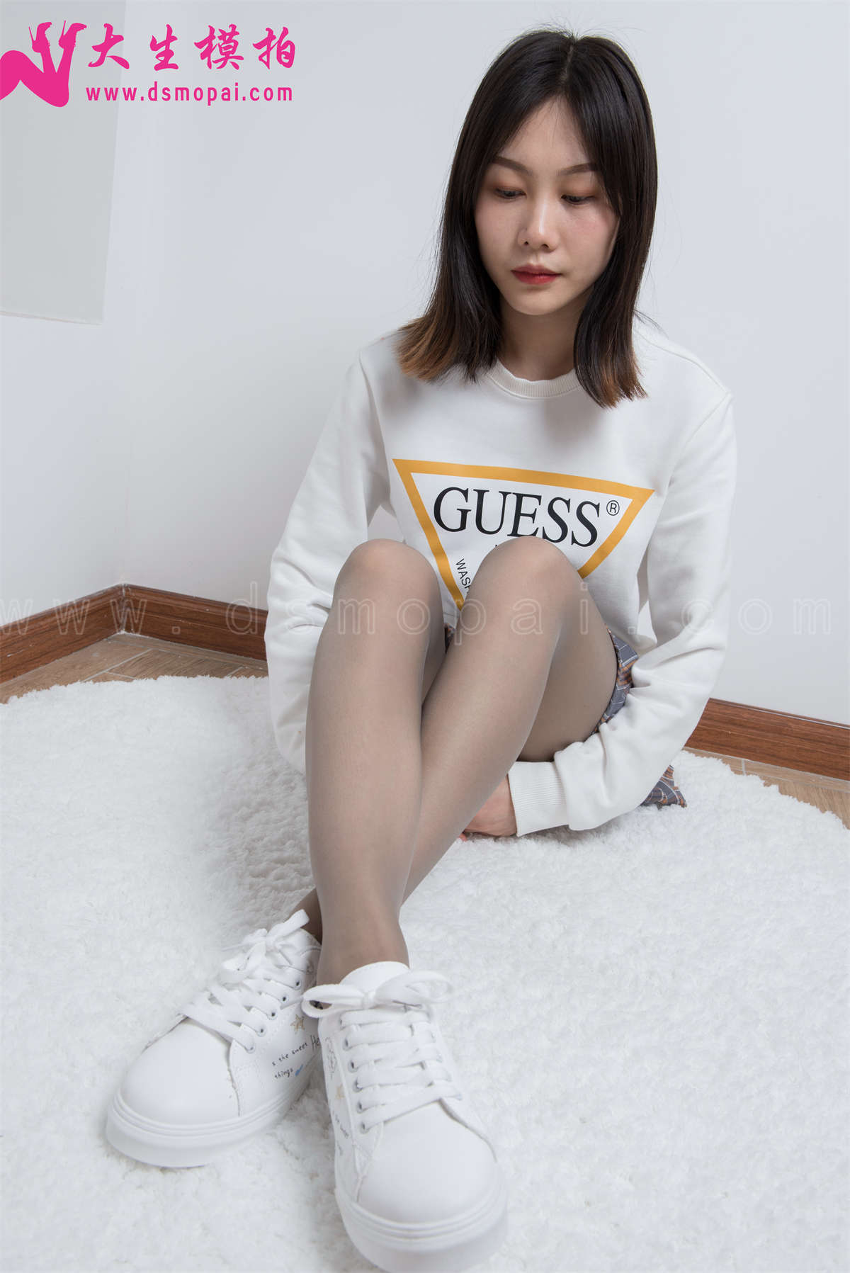 图片[2]-大生模拍 NO.133 小敏 灰丝小白鞋-日更街拍