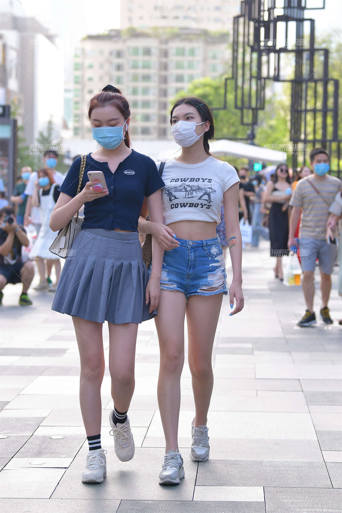 青春的气息，性感女孩-日更街拍