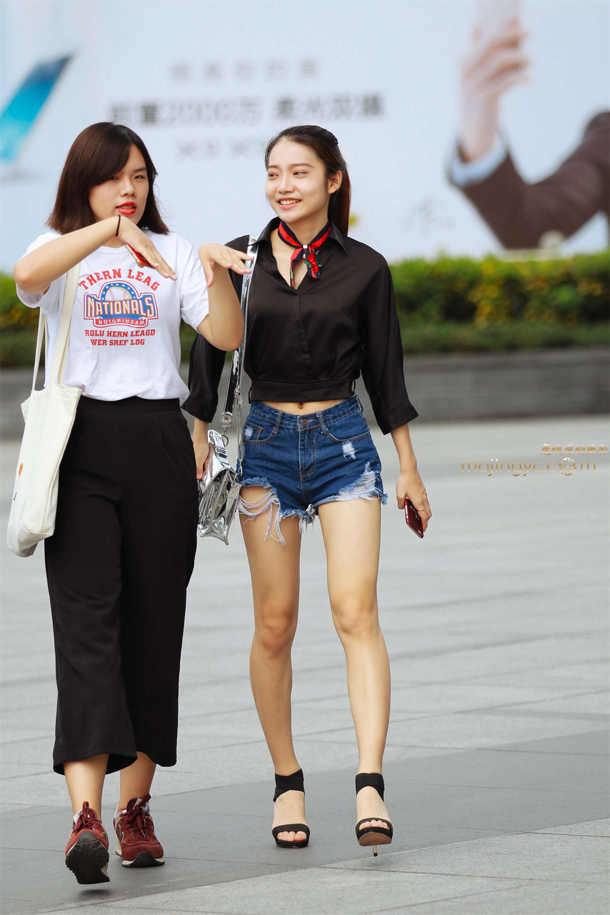 高跟热裤-日更街拍