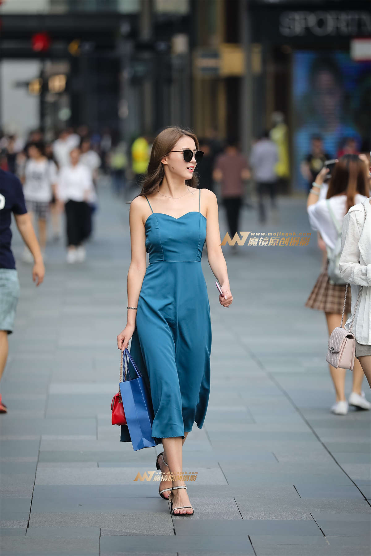 【凯恩赛帖】第一眼就让人怦然心动-日更街拍