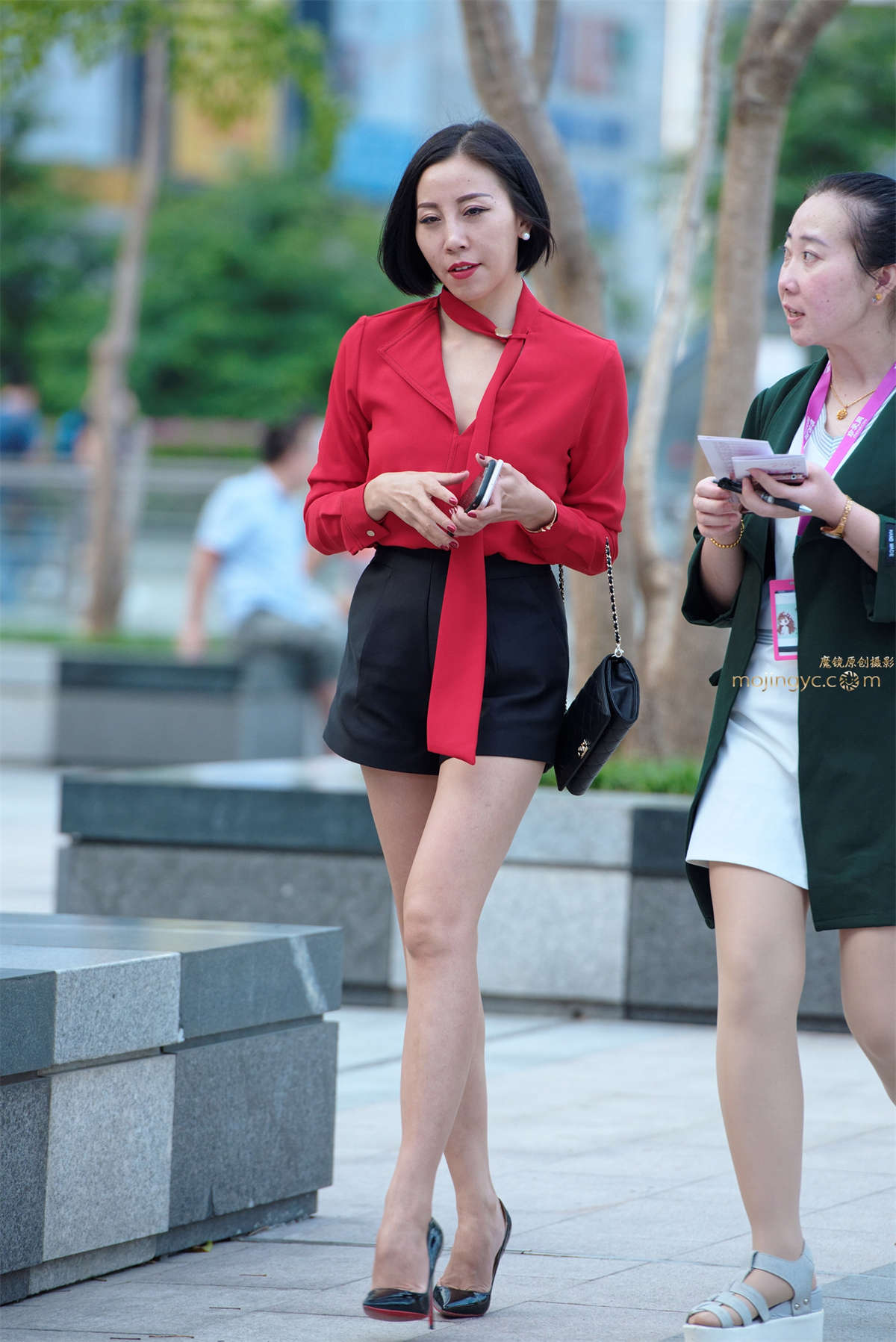 热裤，长腿，高跟-日更街拍