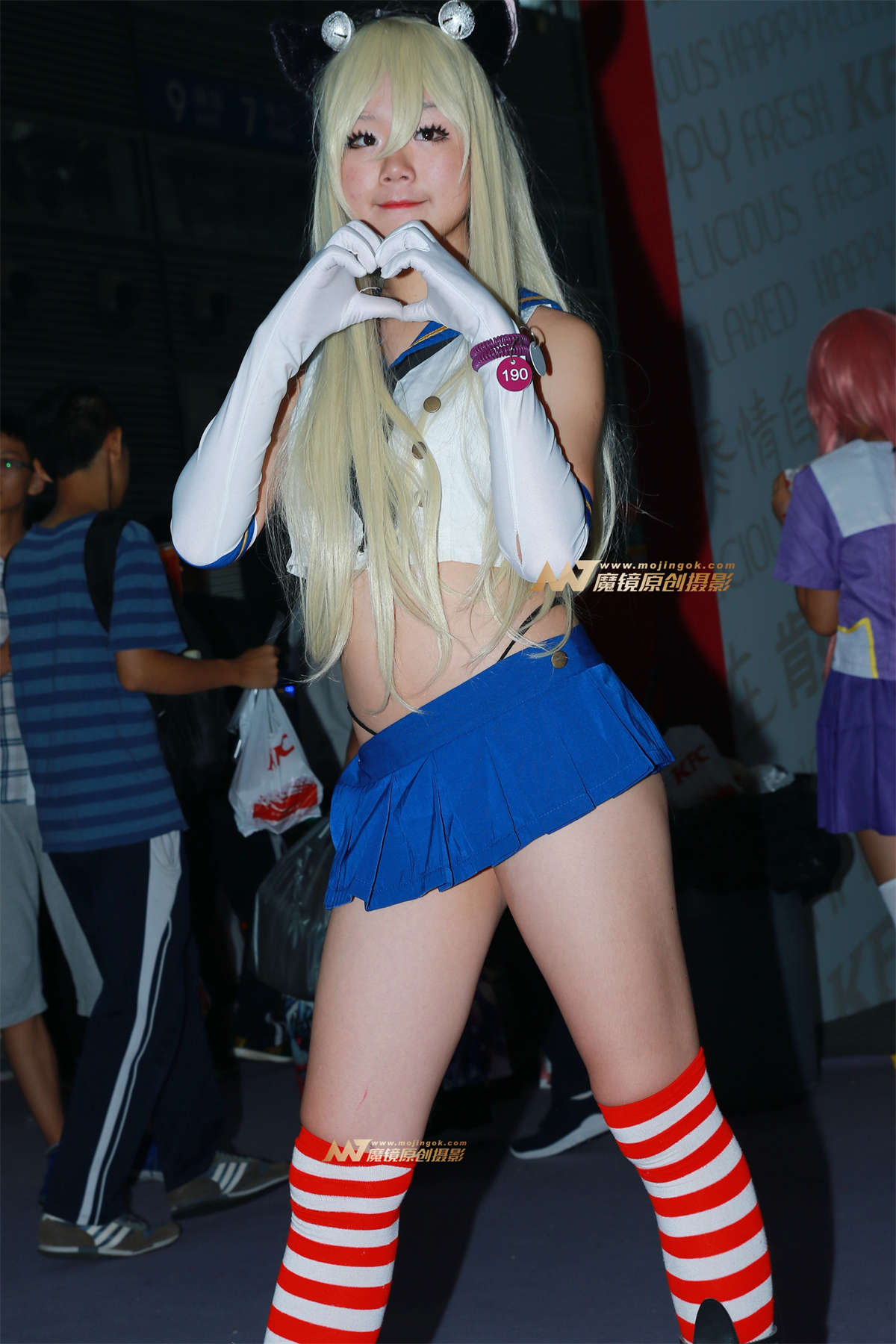 萌萌哒 齐逼迷你裙 诱人的月牙-日更街拍