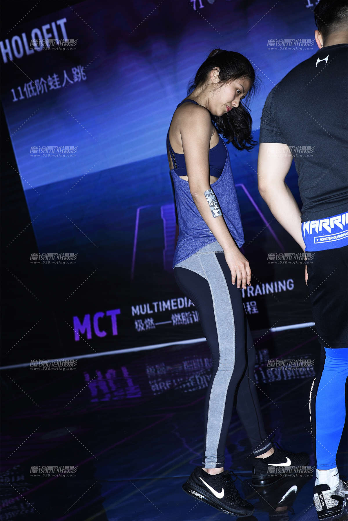 图片[2]-哑铃练习-日更街拍