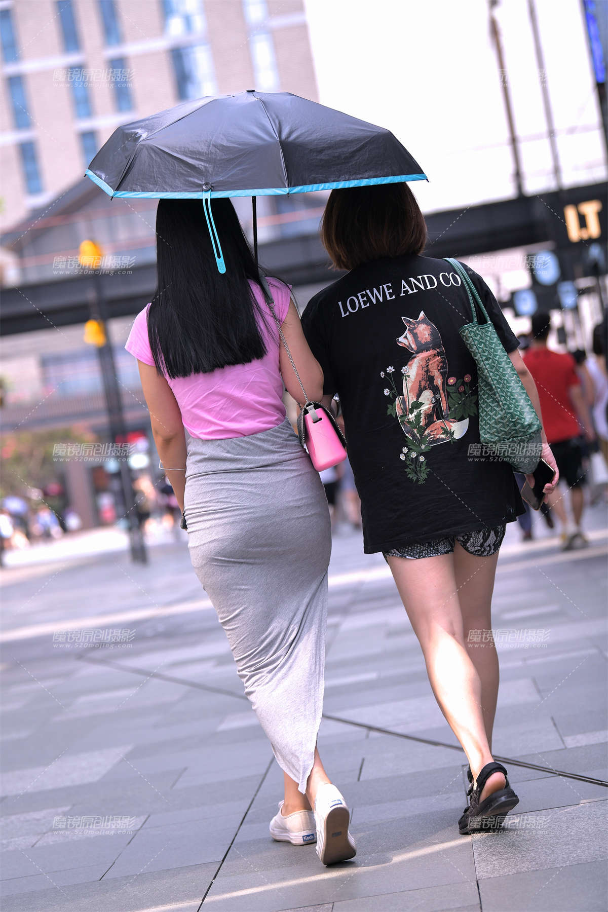 图片[2]-紧身包臀粉__-日更街拍