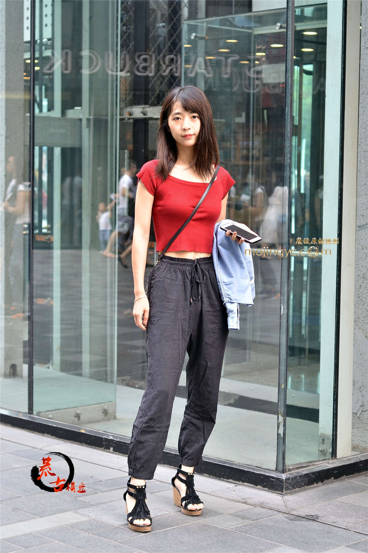 图片[2]-10-25 红色胸衣-日更街拍