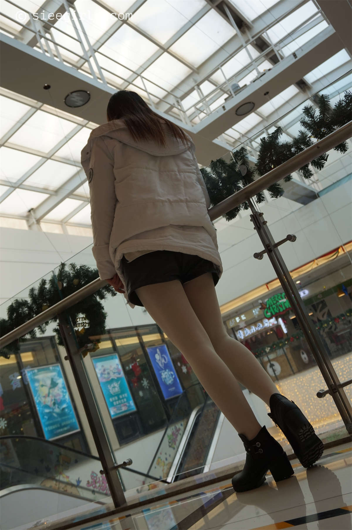 图片[2]-SIEE丝意新刊 NO.020 思思 白丝学妹-日更街拍