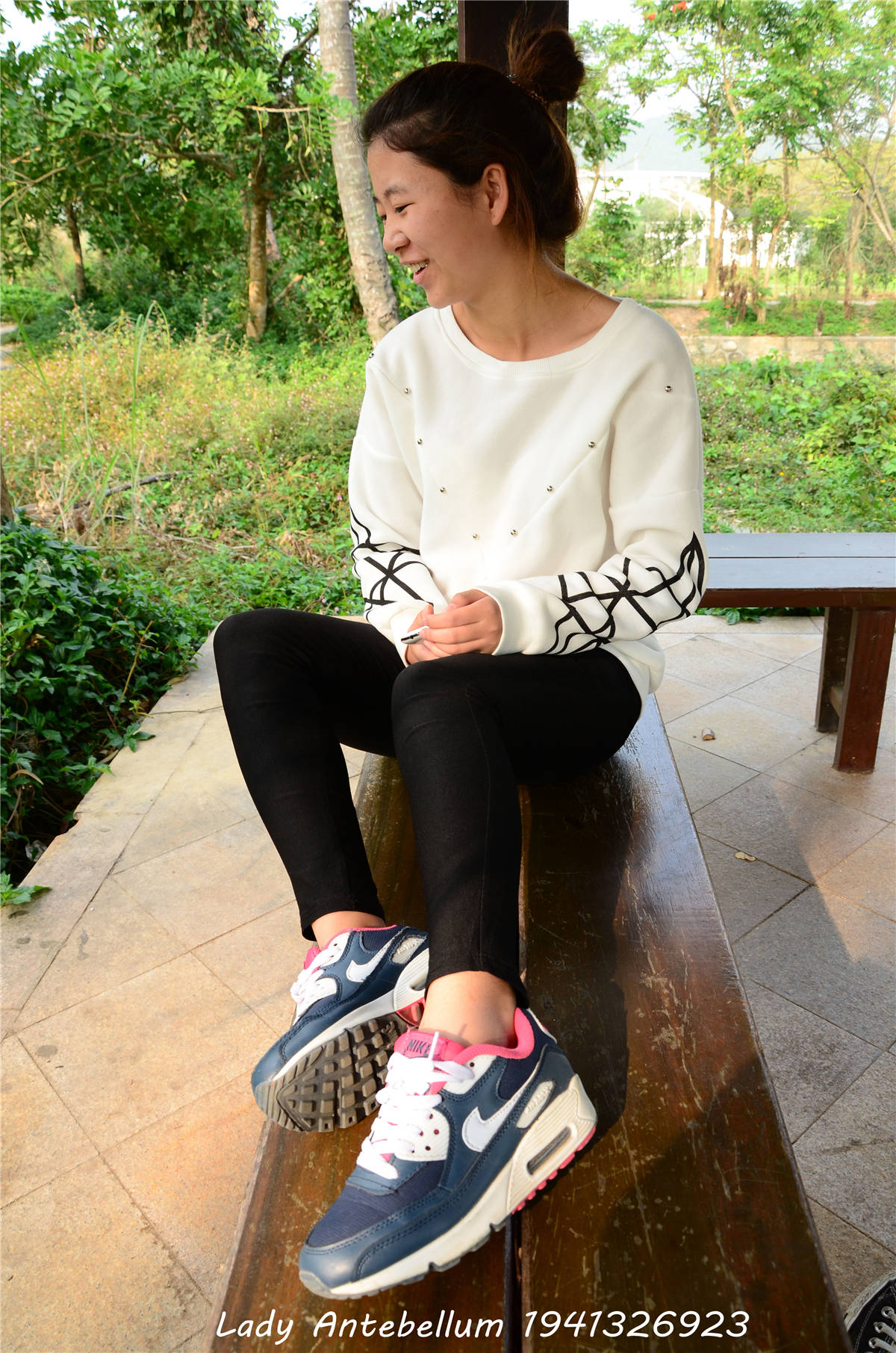 图片[2]-[战前女神] 美腿棉袜女神级摄影套图 014-日更街拍