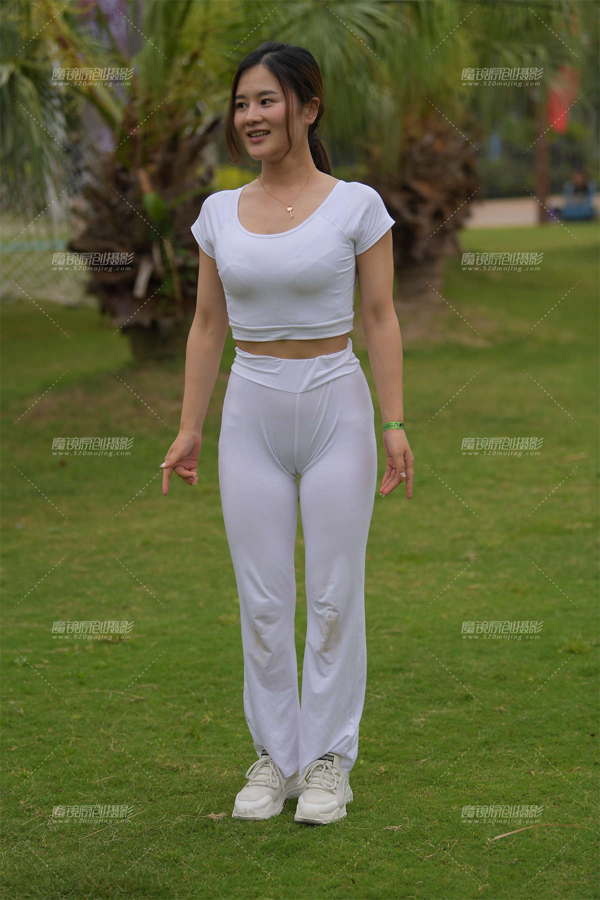 素白清逸-日更街拍