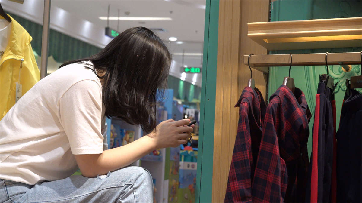 图片[2]-极品气质美足红高跟小姐姐第二季-日更街拍