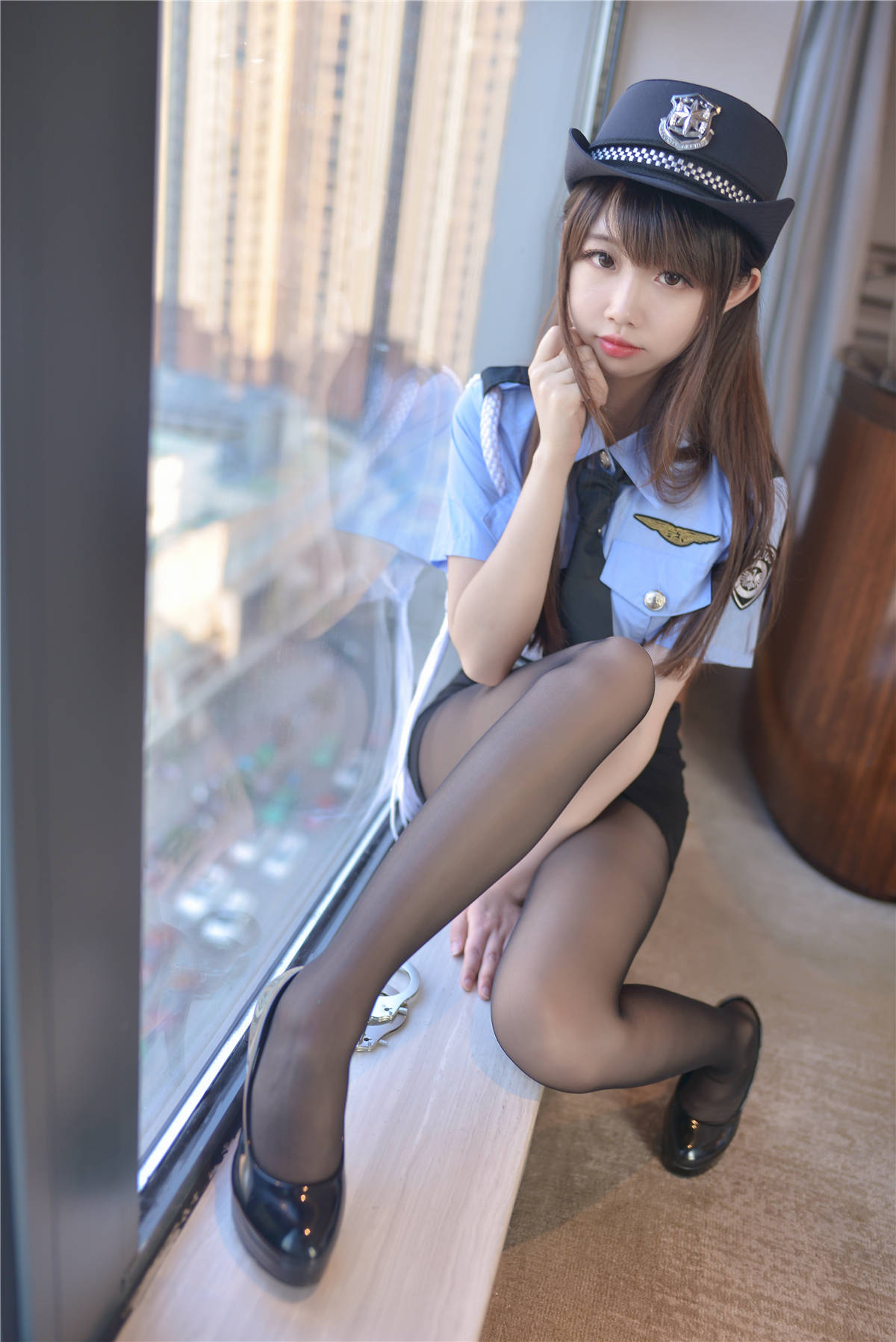 知名Coser-雪琪SAMA No.36 女警-日更街拍