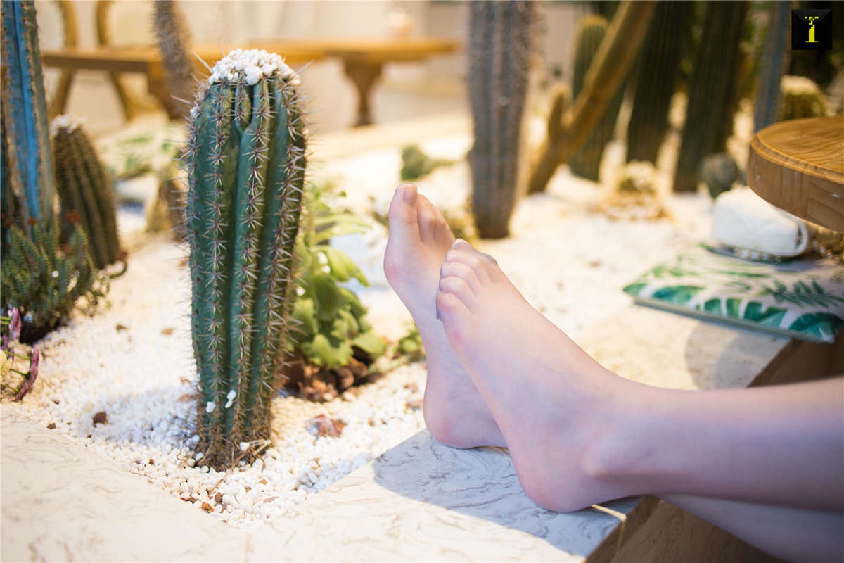 IESS异思趣向 丝享家622期：熙熙 温婉女子熙熙-日更街拍