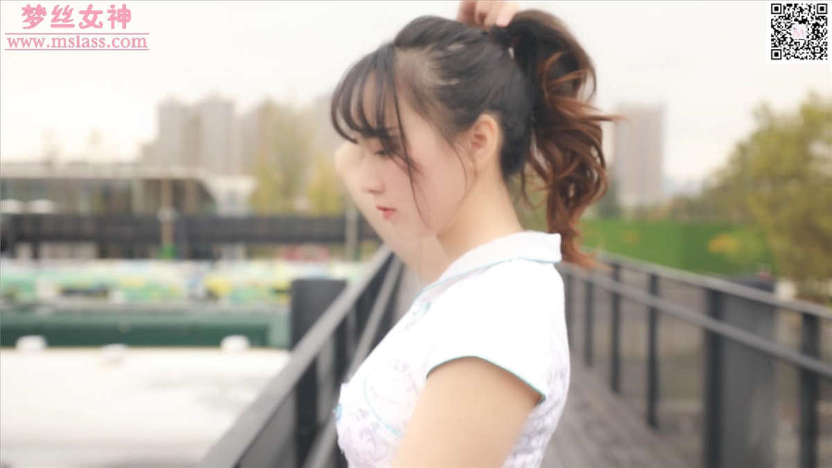 2019.10.25 玥玥 工业区旗袍丝袜-日更街拍