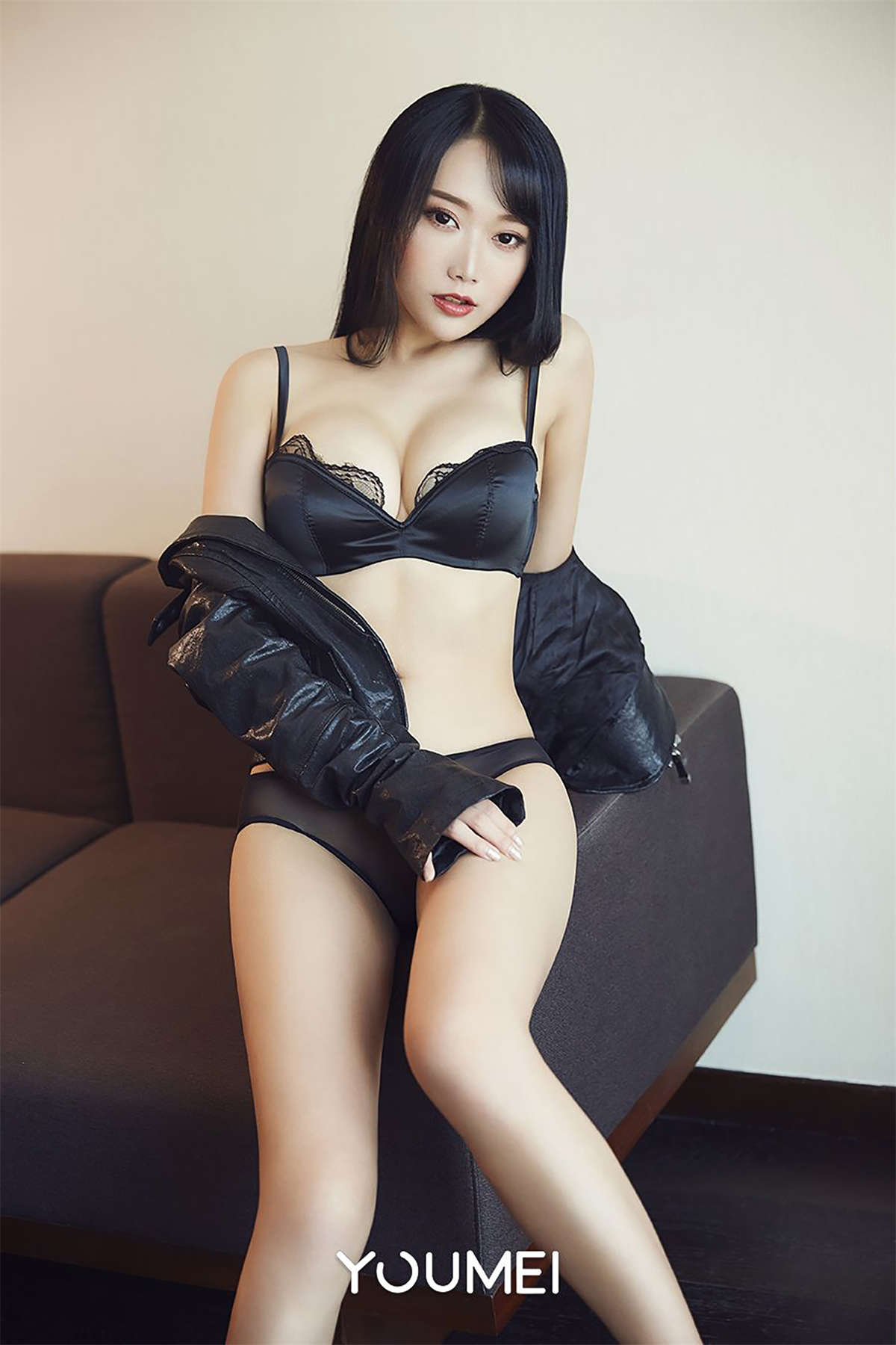 YouMei尤美 2018.09.07 VOL.055 绝色佳丽 何嘉颖-日更街拍