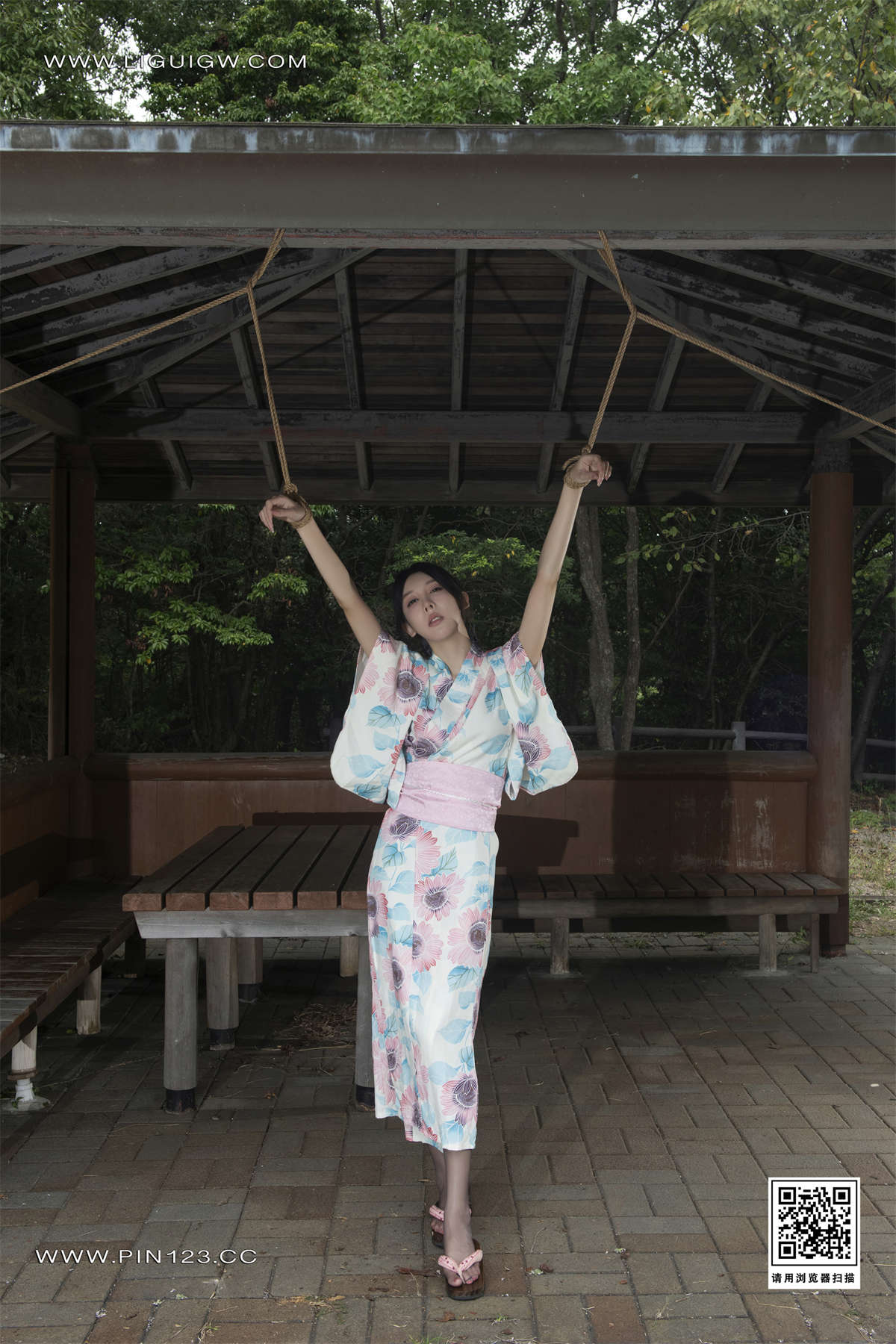 Ligui丽柜 2024.11.01 日本旅拍1 兔子 美束版-日更街拍