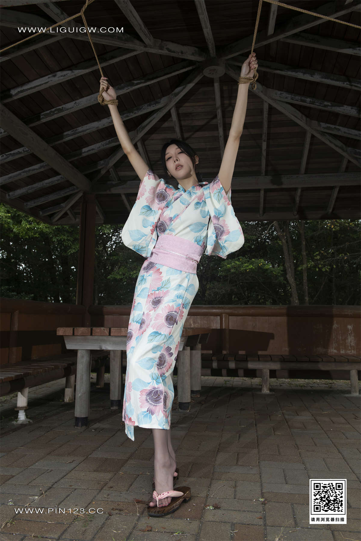 图片[2]-Ligui丽柜 2024.11.01 日本旅拍1 兔子 美束版-日更街拍