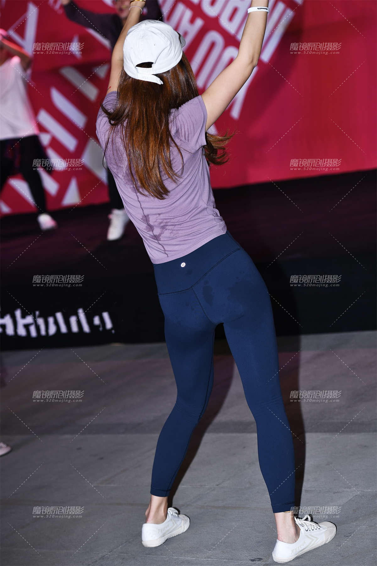 图片[2]-【咔喳赛帖】跳的开心-日更街拍