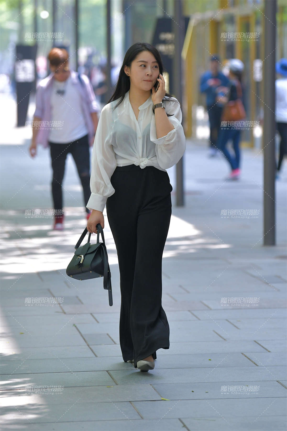 【红石赛帖】性感黑裤气质美女-日更街拍