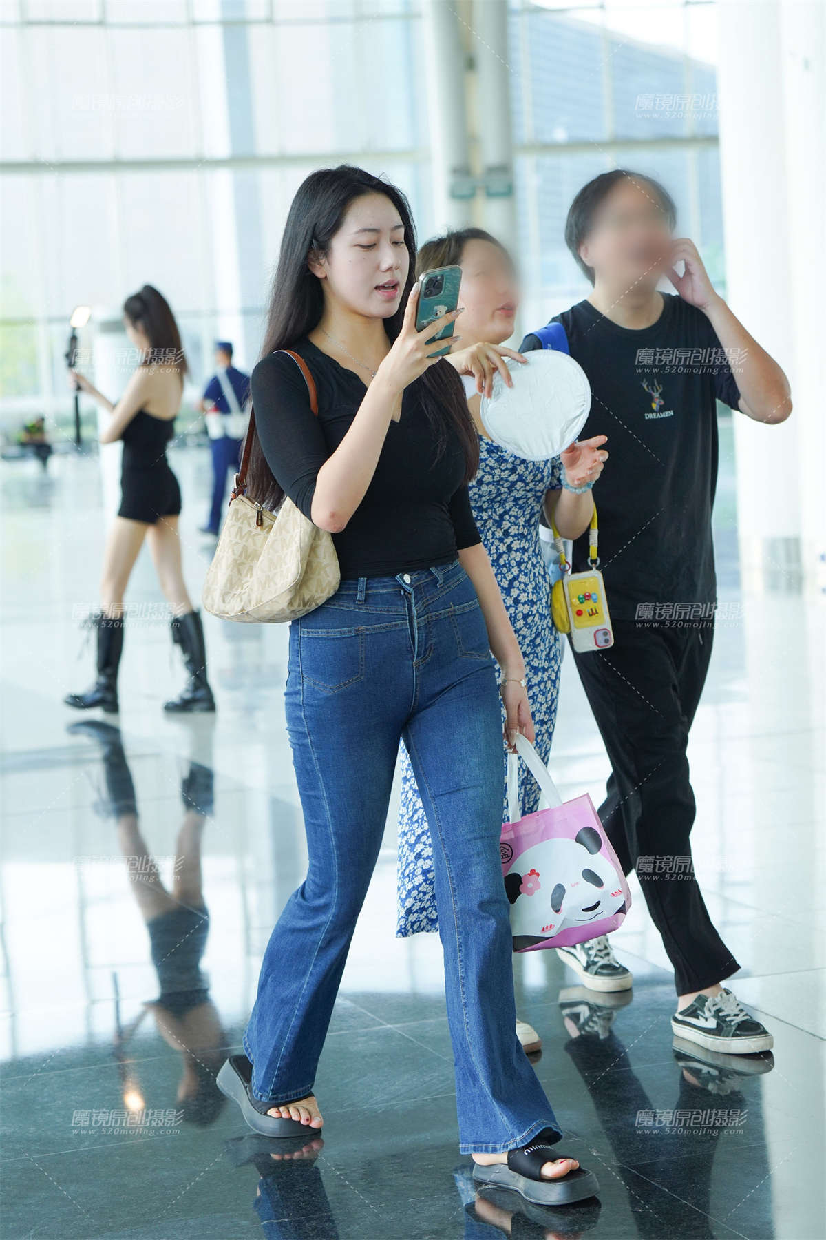 牛仔美女-日更街拍