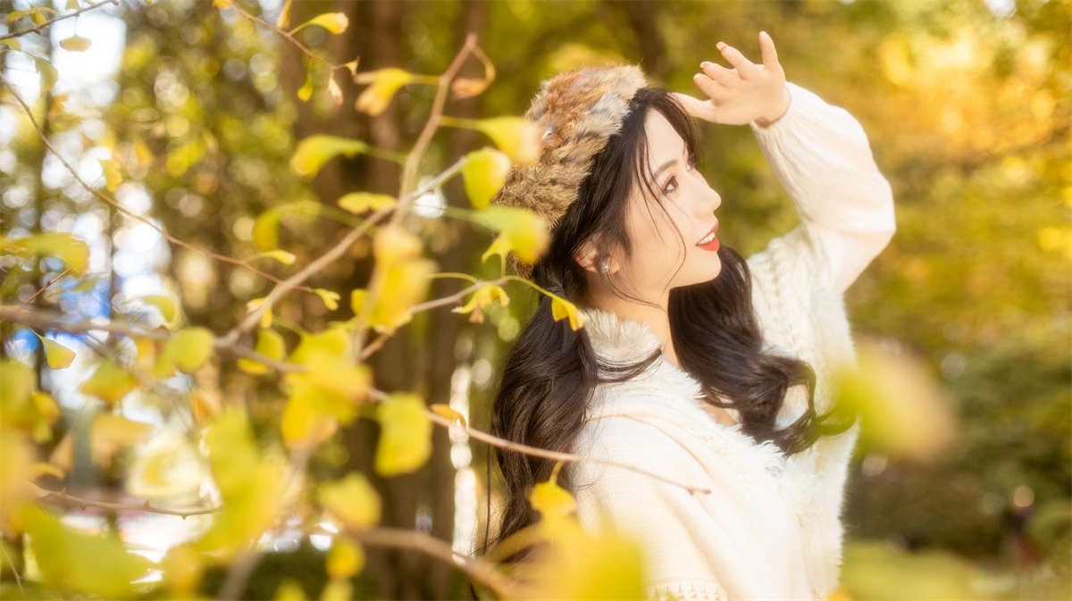 图片[2]-YITUYU艺图语 2025.03.22 晚秋 要吃芒果嘛-日更街拍