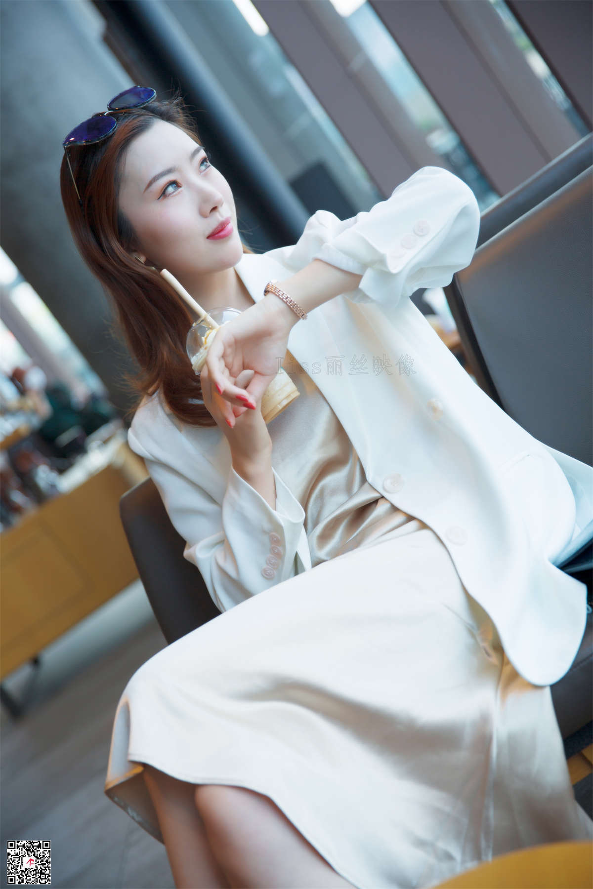 图片[2]-LISS丽丝映像 NO.060 对白领同事的非分之想-日更街拍