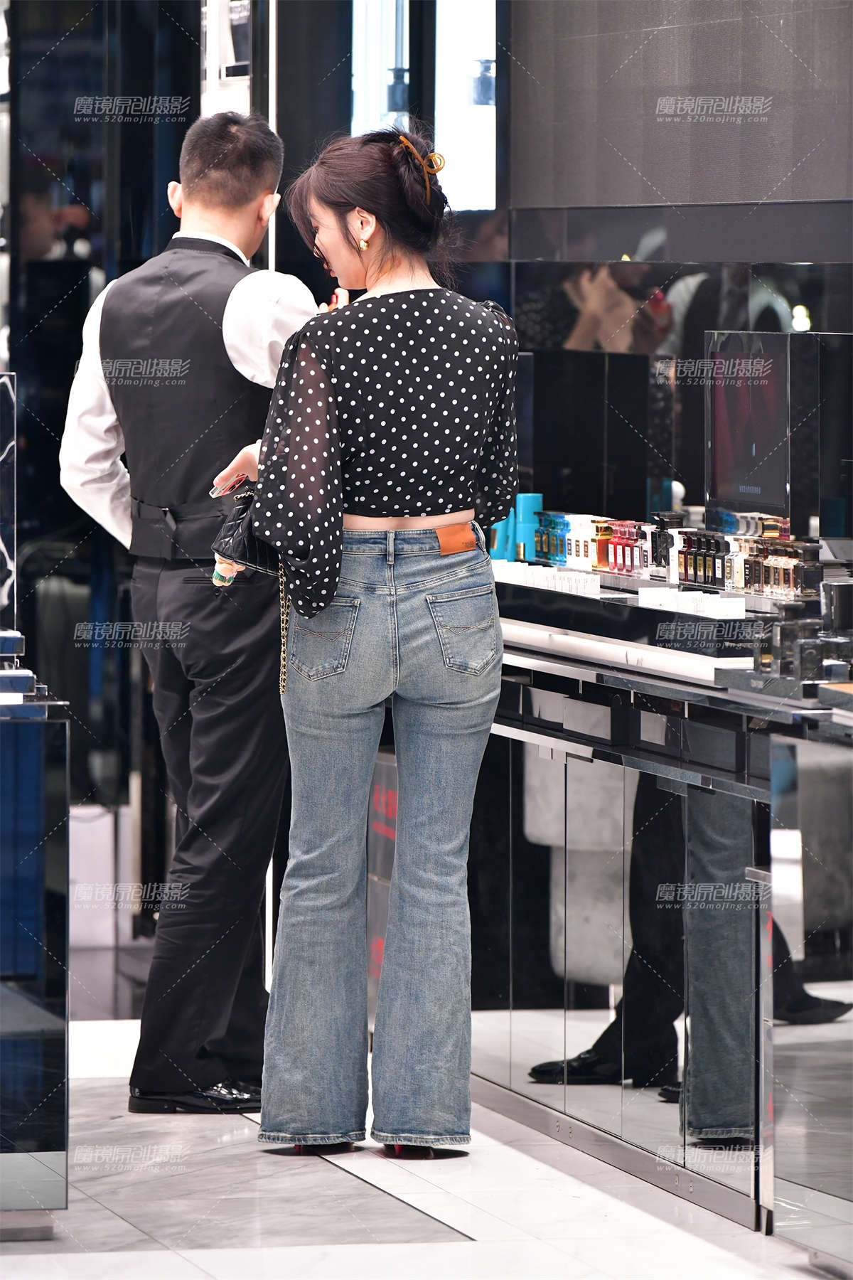 图片[2]-★热气球牛仔裤美女-日更街拍