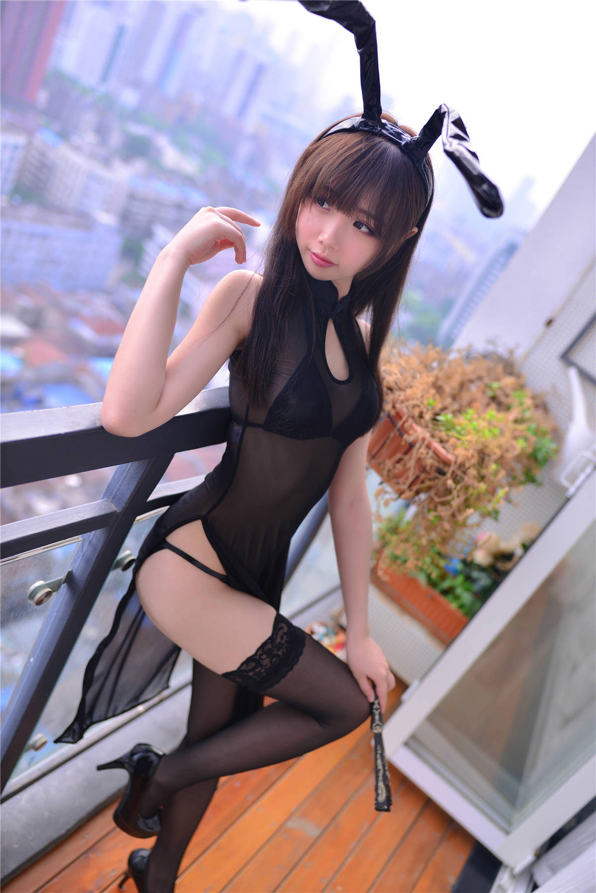 知名Coser-雪琪SAMA No.38 黑透旗袍兔耳-日更街拍