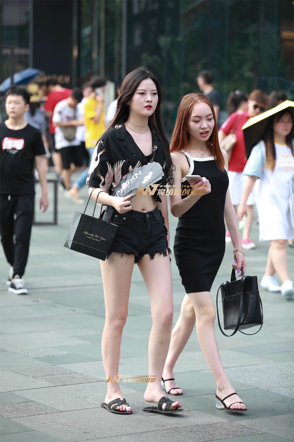 图片[2]-【凯恩赛贴】长腿热裤美眉-日更街拍