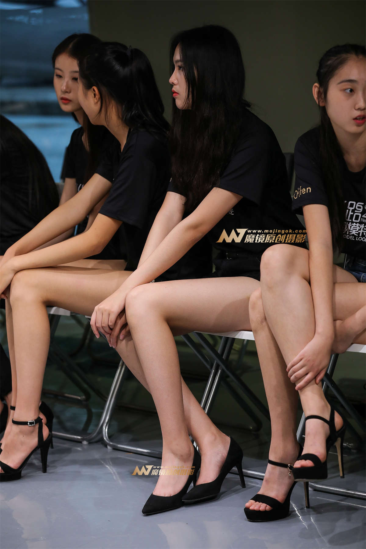 图片[2]-性感美足 足尖下的诱惑-日更街拍