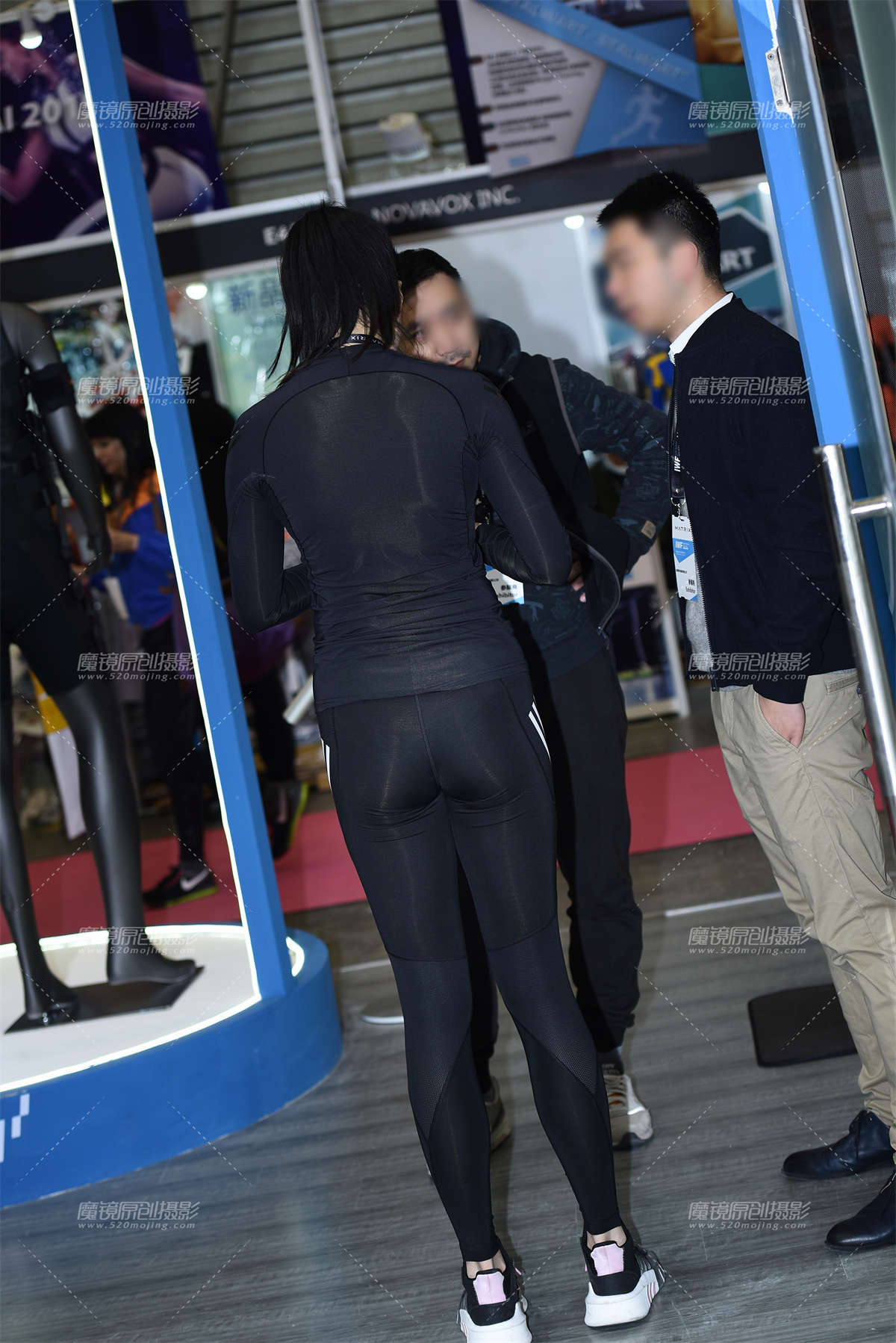 图片[2]-大长腿紧身-日更街拍