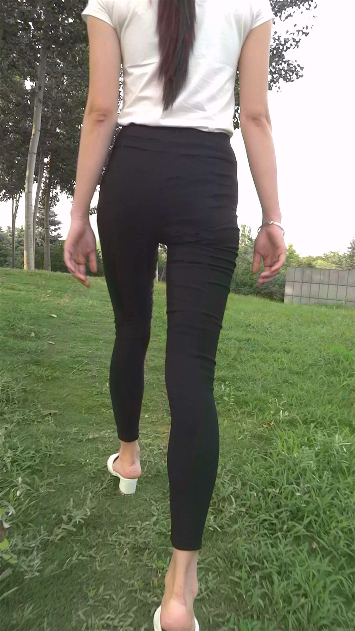 图片[2]-梦之洋大师原版无水印模拍-日更街拍