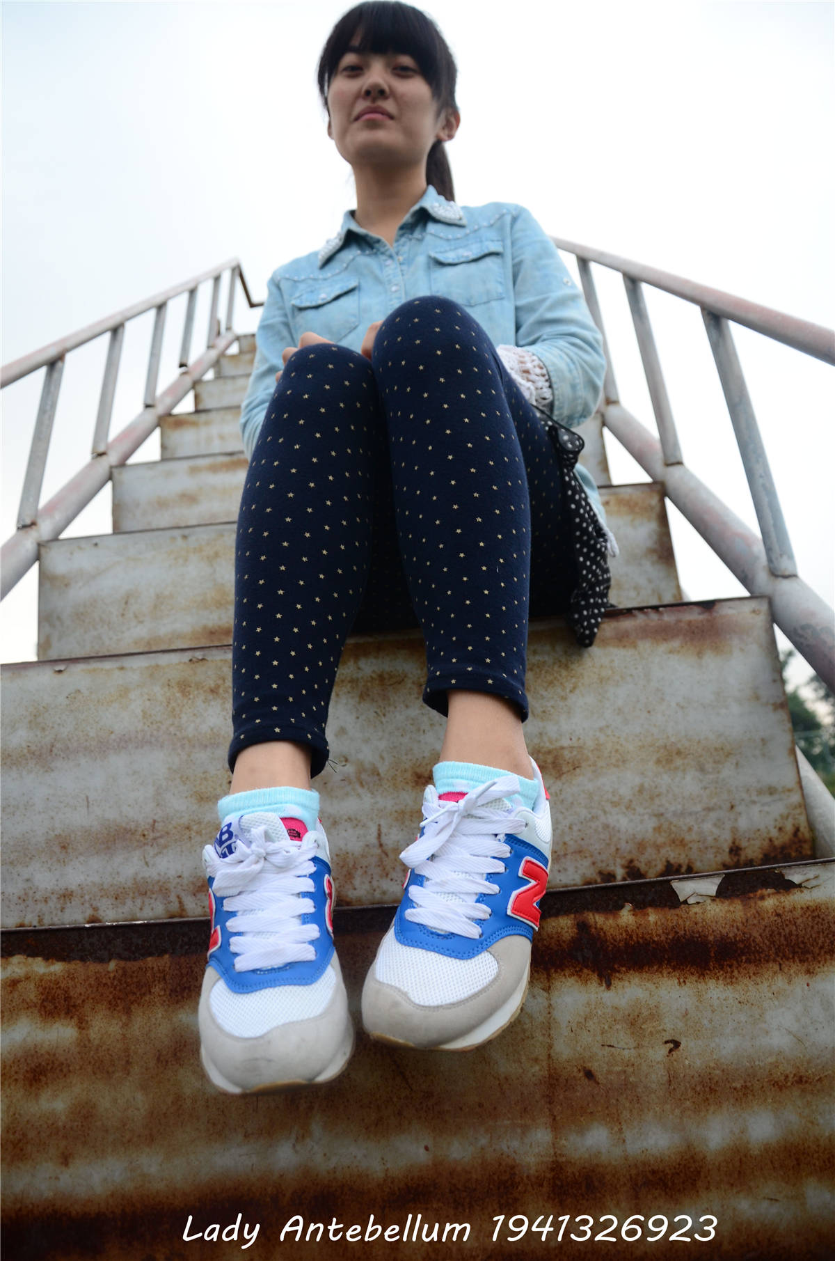 图片[2]-[战前女神] 美腿棉袜女神级摄影套图 018-日更街拍