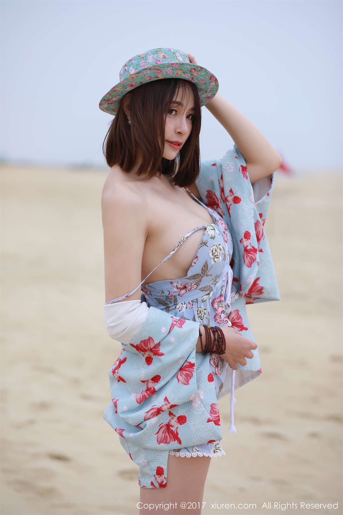 Xiuren秀人网 2017.06.07 NO.766 奈奈Fox-日更街拍