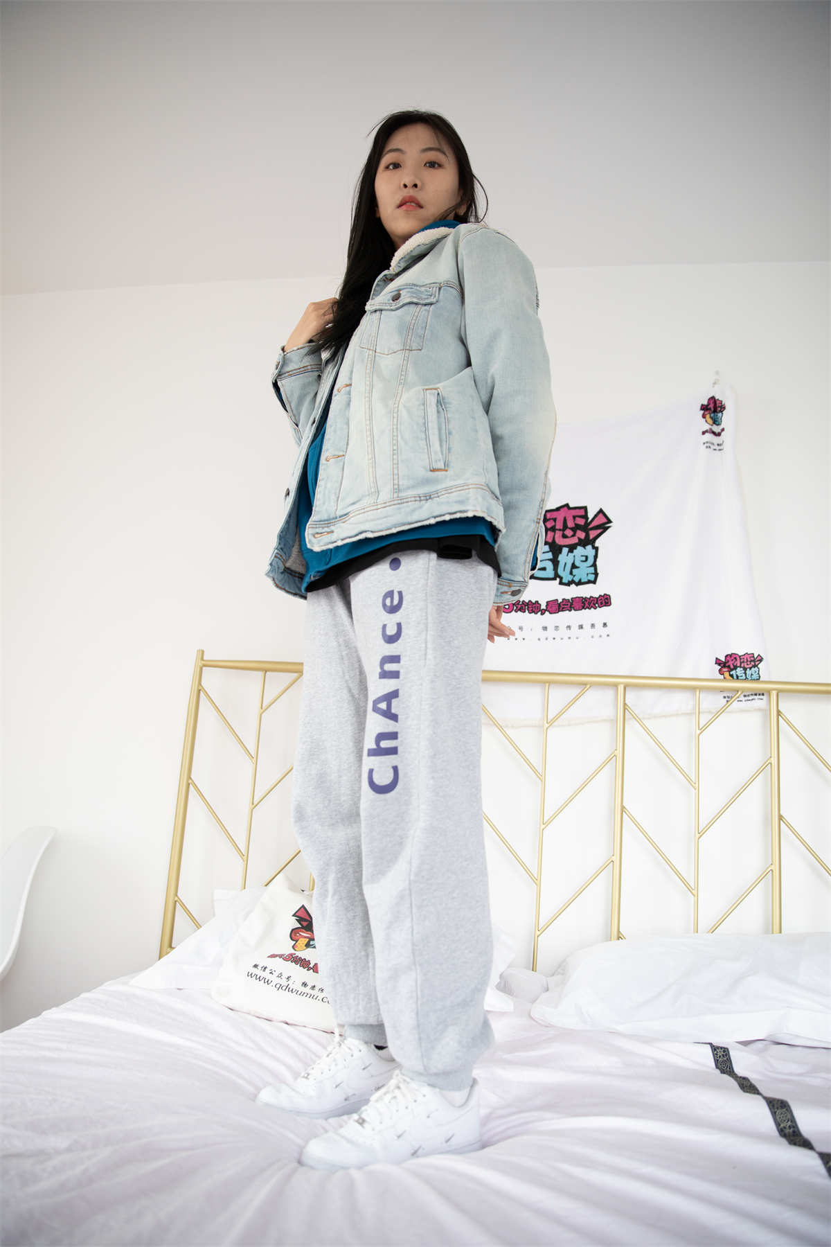 物恋传媒 NO.731期 elise-燃烧的花-日更街拍