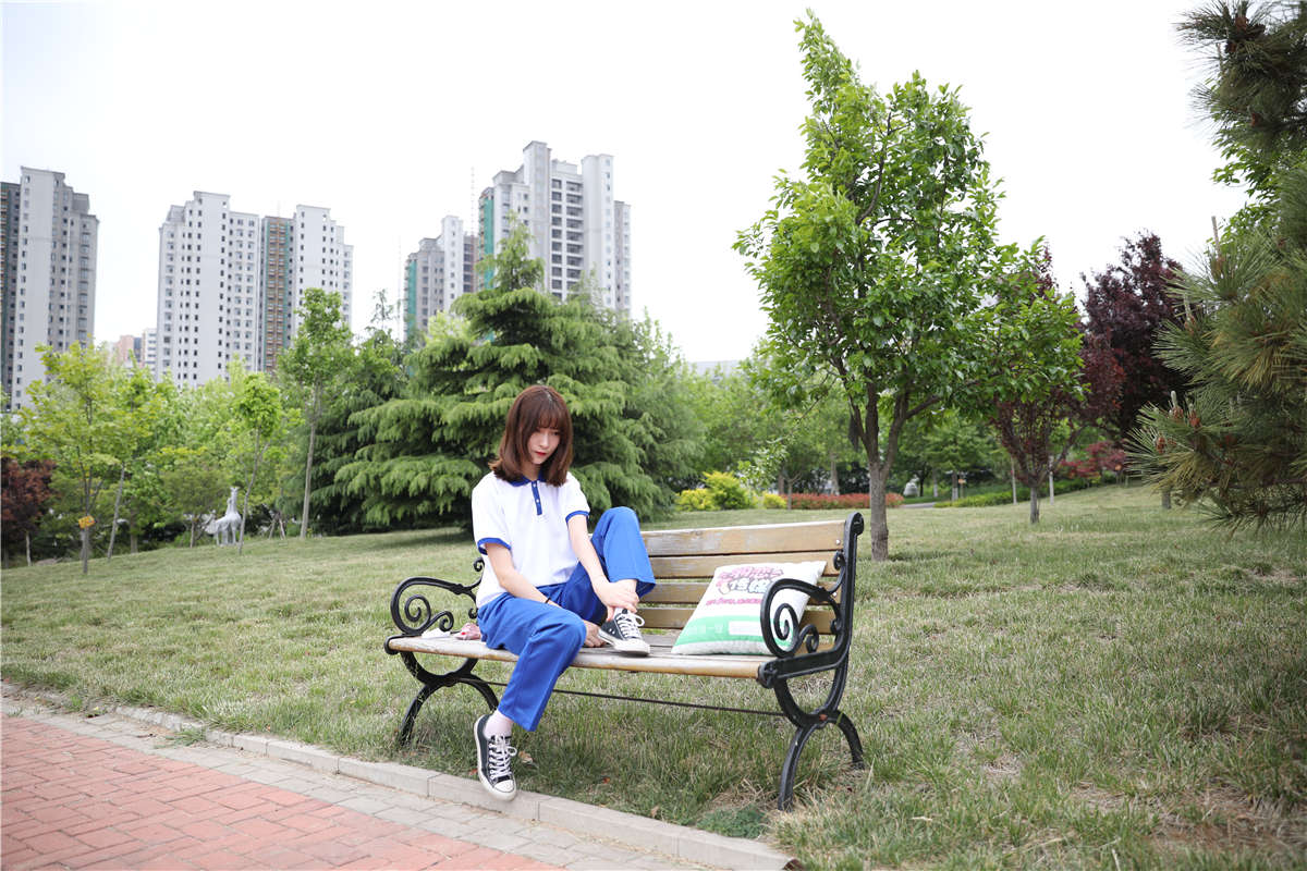 物恋传媒No.151期：猫耳-母校里的校服情结-日更街拍