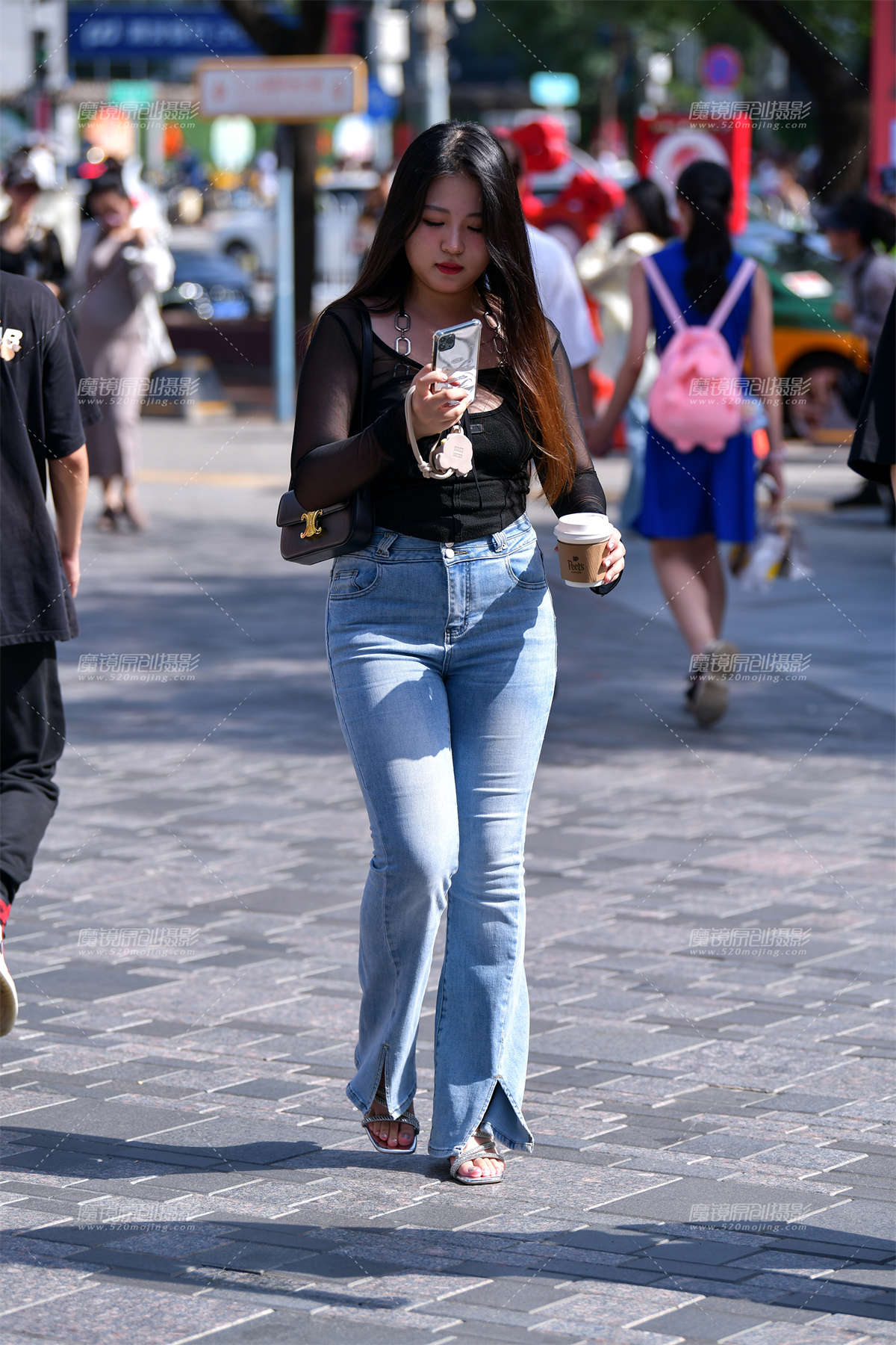 图片[2]-★微丰腴牛仔裤美女-日更街拍