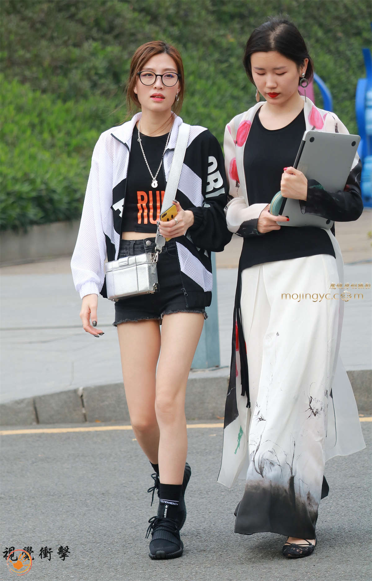 青春靓丽热裤 美女-日更街拍