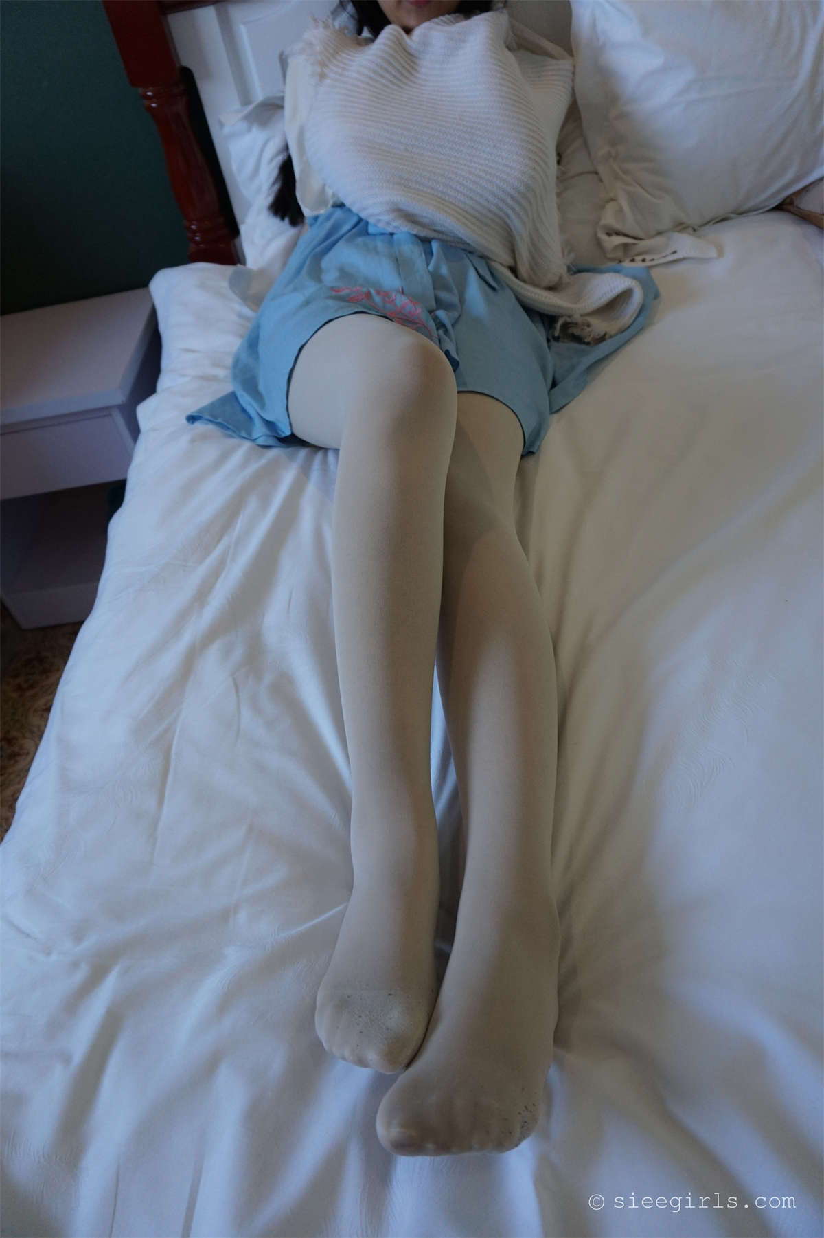 SIEE丝意新刊 NO.036 曦曦 探香闺-日更街拍