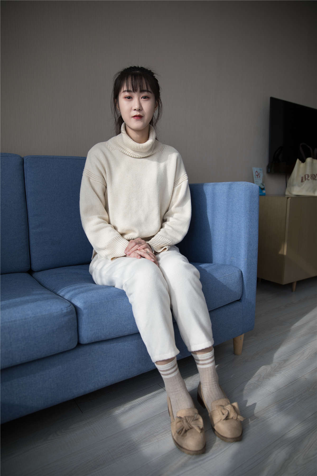 图片[2]-物恋传媒363期：冬冬-铃兰花与露水-日更街拍