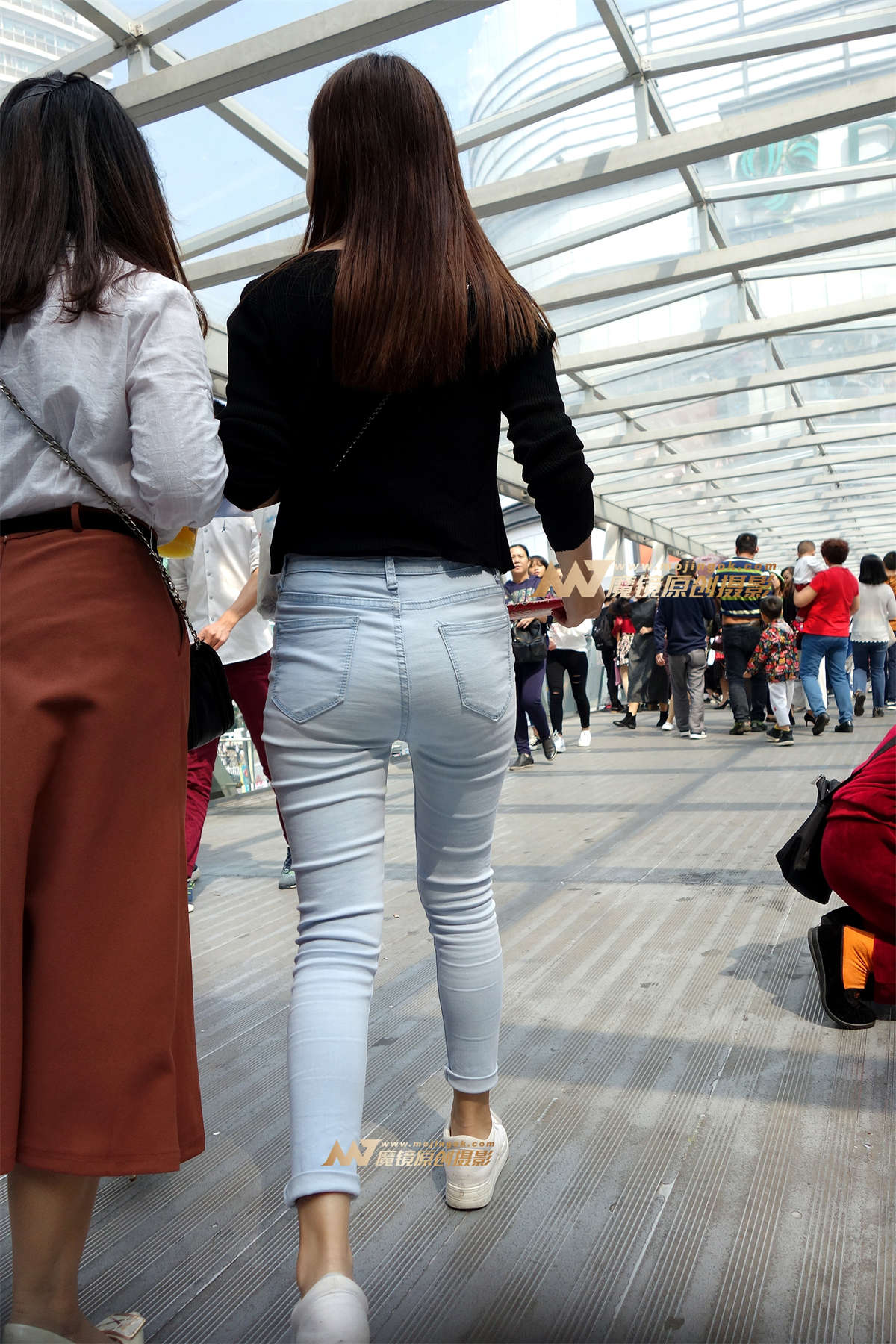 图片[2]-浅蓝牛街拍-日更街拍